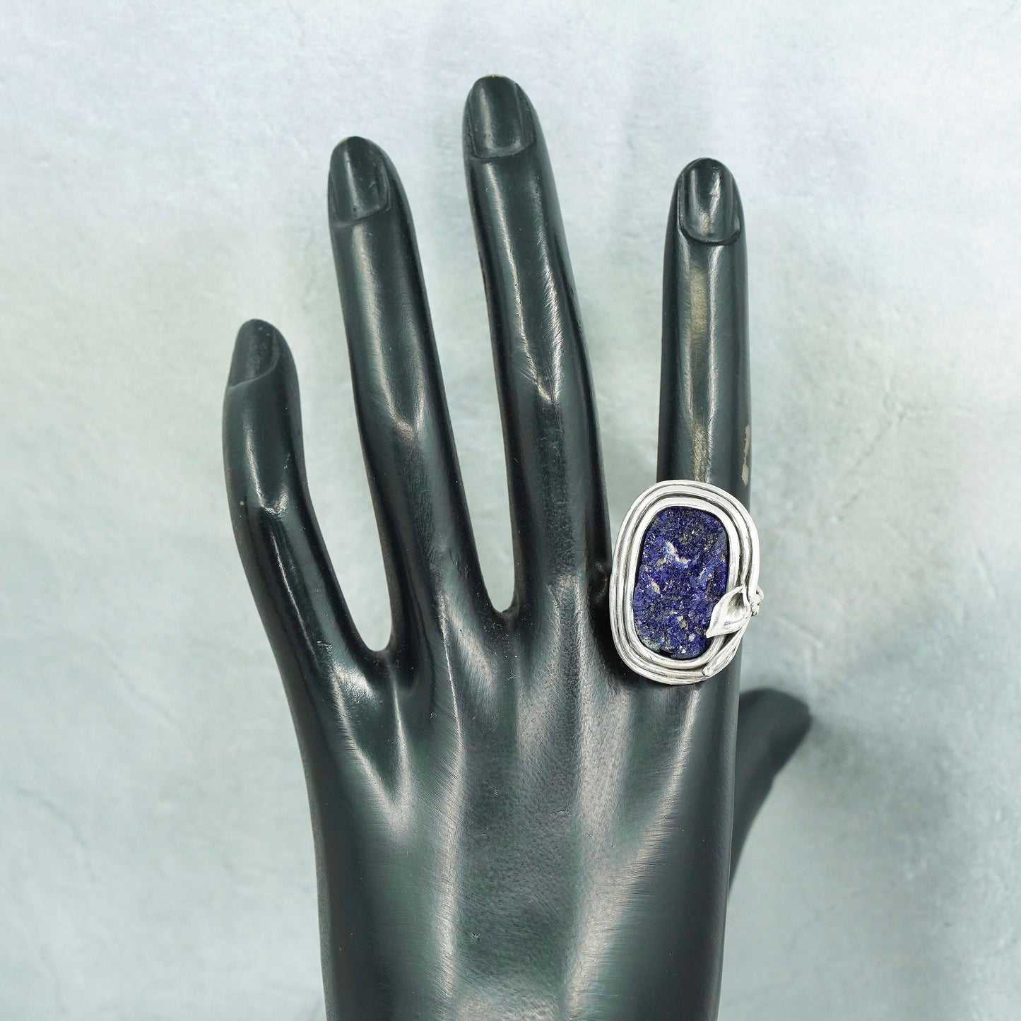 Size 7, Unikat Sterling 925 silver ring with blue druzy glittering stone
