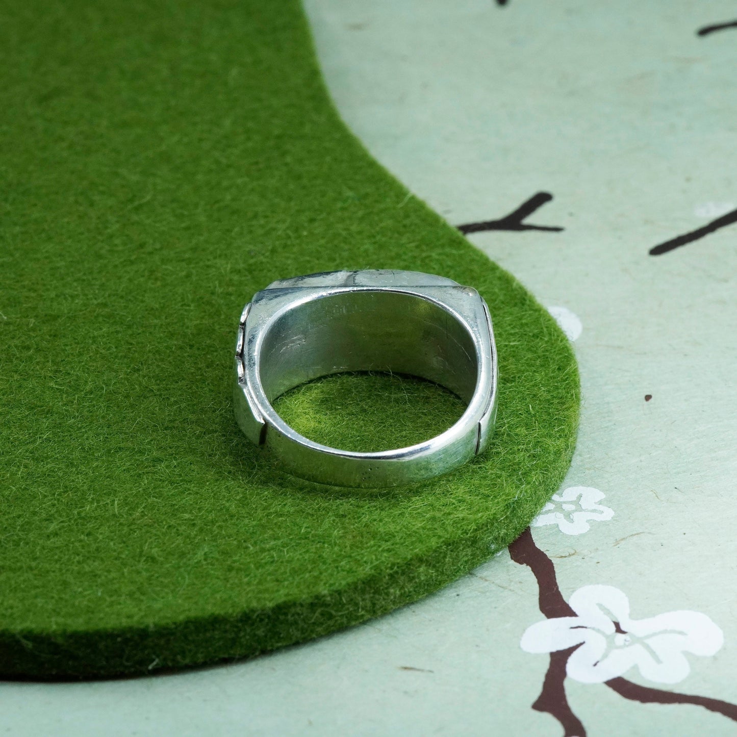 Size 13, Native American sterling silver ring, 925 band with onyx, Southwestern