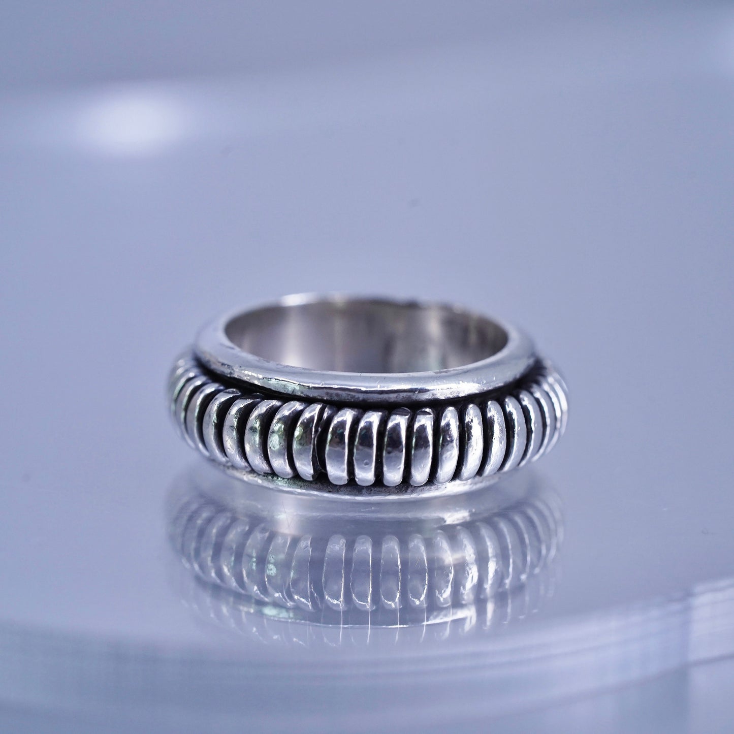 Size 6, southwestern Mexican Sterling 925 silver ring, spinner ribbed band