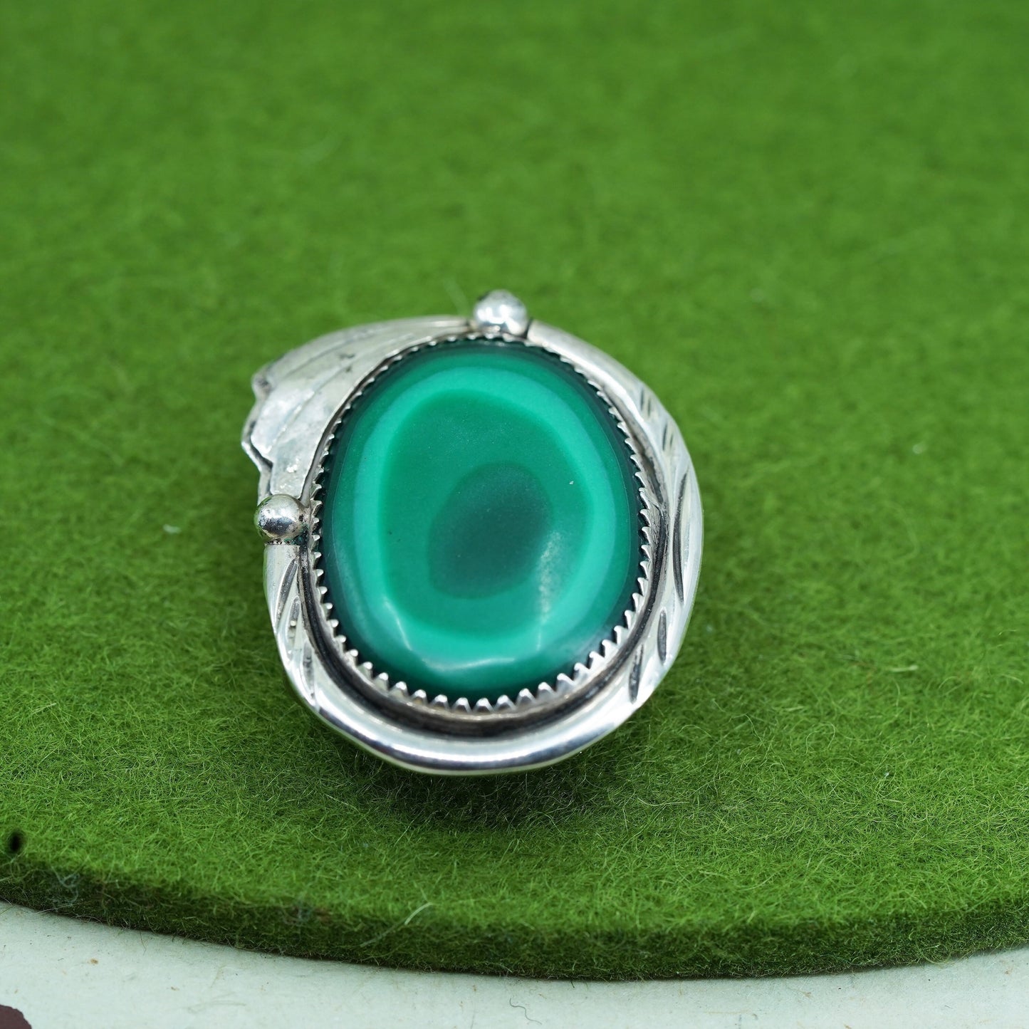 Native American Navajo Eddie Chee bolo tie, Sterling 925 silver, malachite