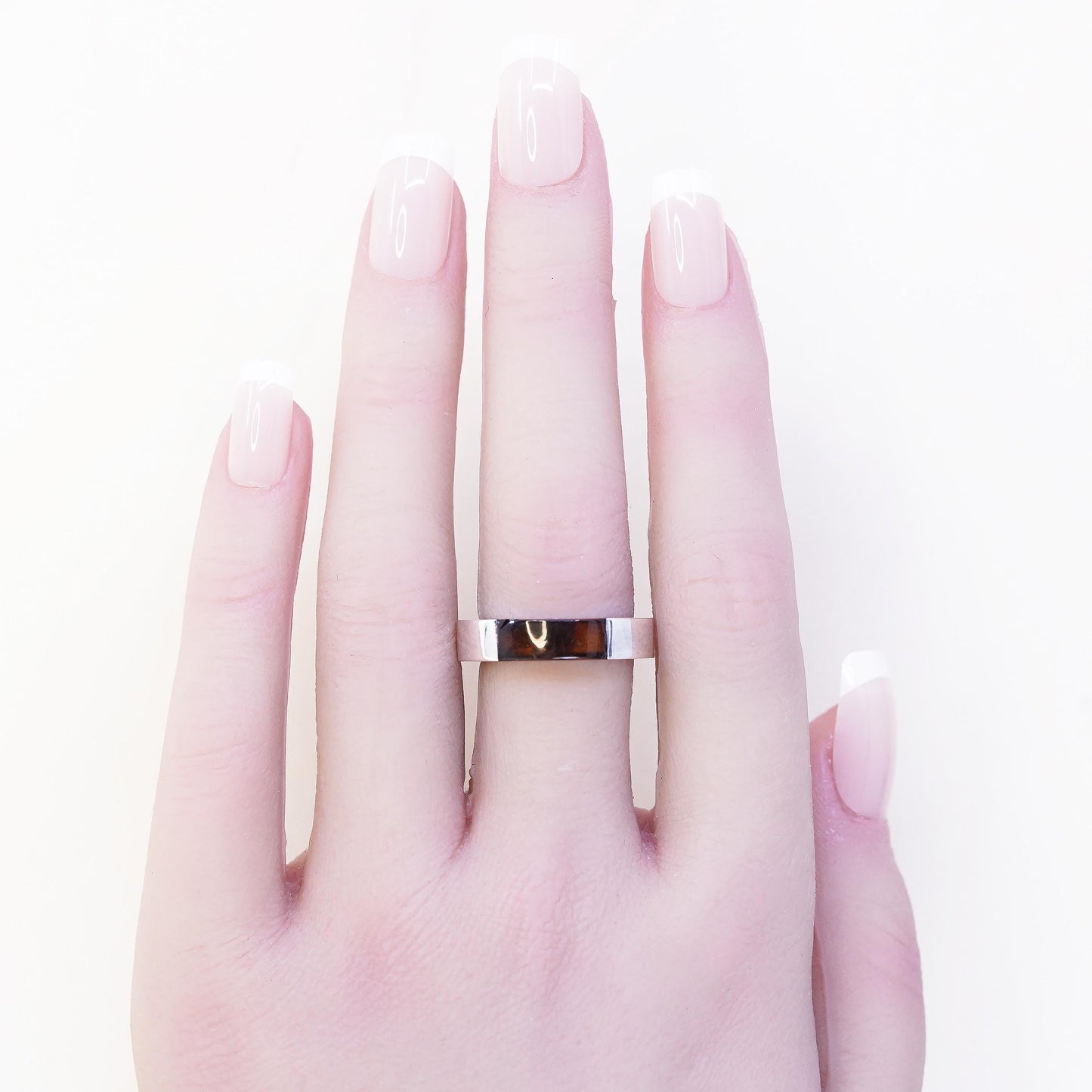 Size 6.5, Vintage sterling silver 925 handmade band ring with Amber inlay