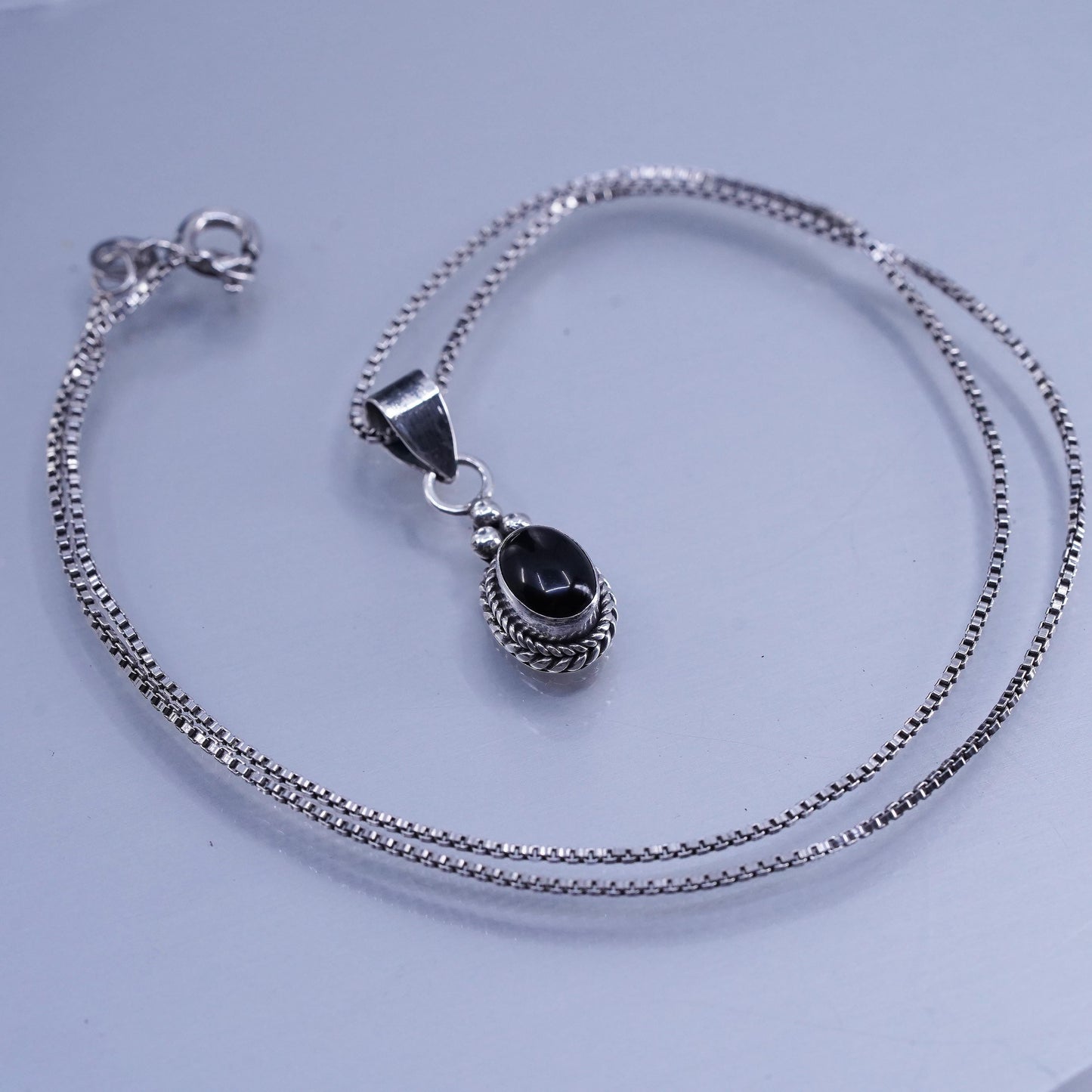 16”, vintage Sterling 925 silver handmade box chain necklace oval onyx pendant
