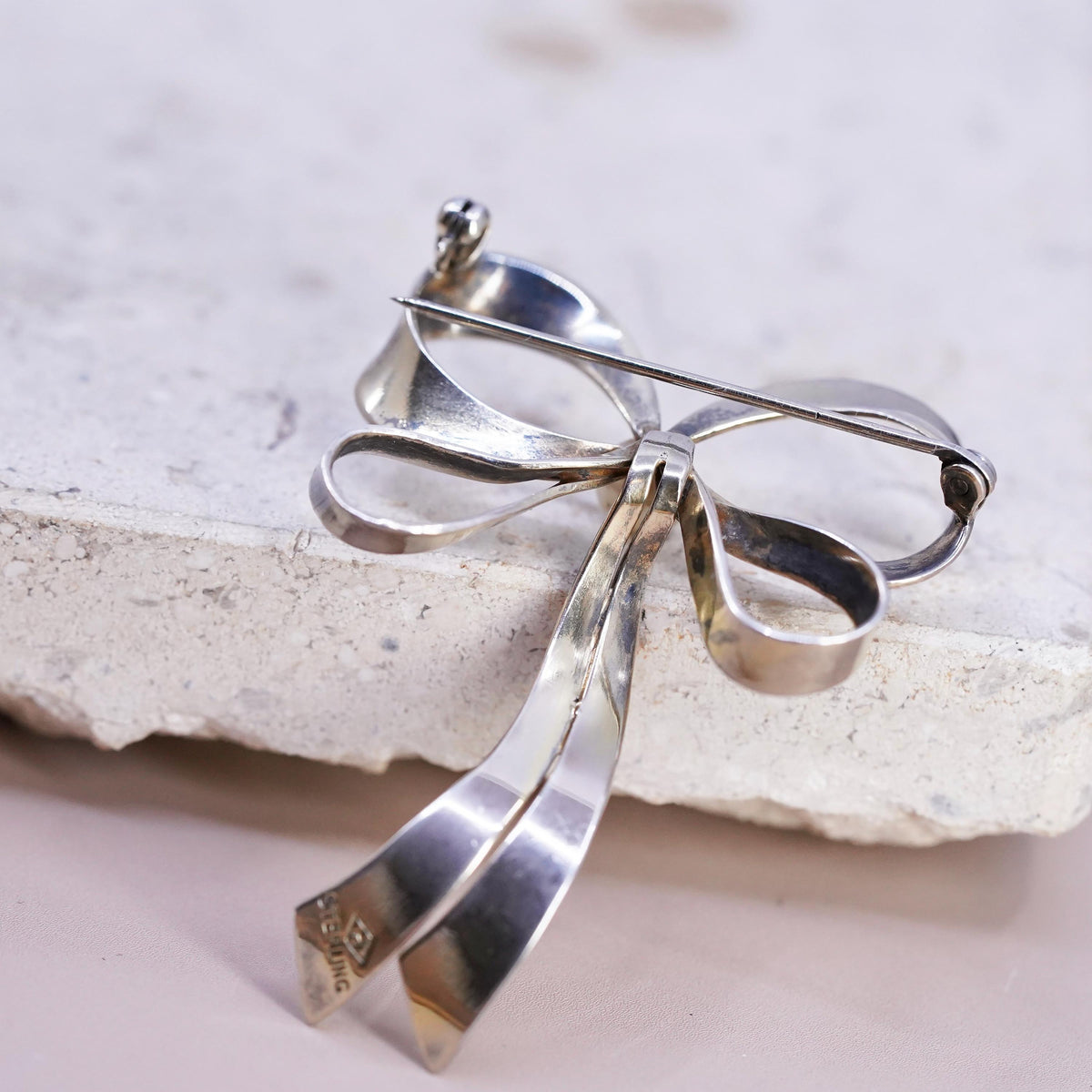 vermeil gold plated Sterling Silver Bow Brooch Pearl, Modernist Pin, Sculptural