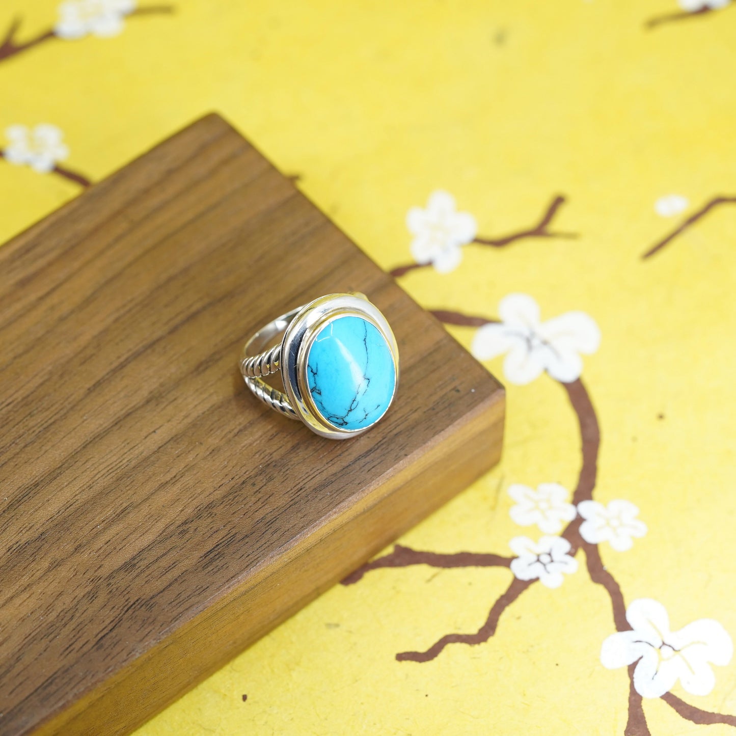 Size 7, 14K yellow gold trim with Sterling silver ring 925 cable band turquoise
