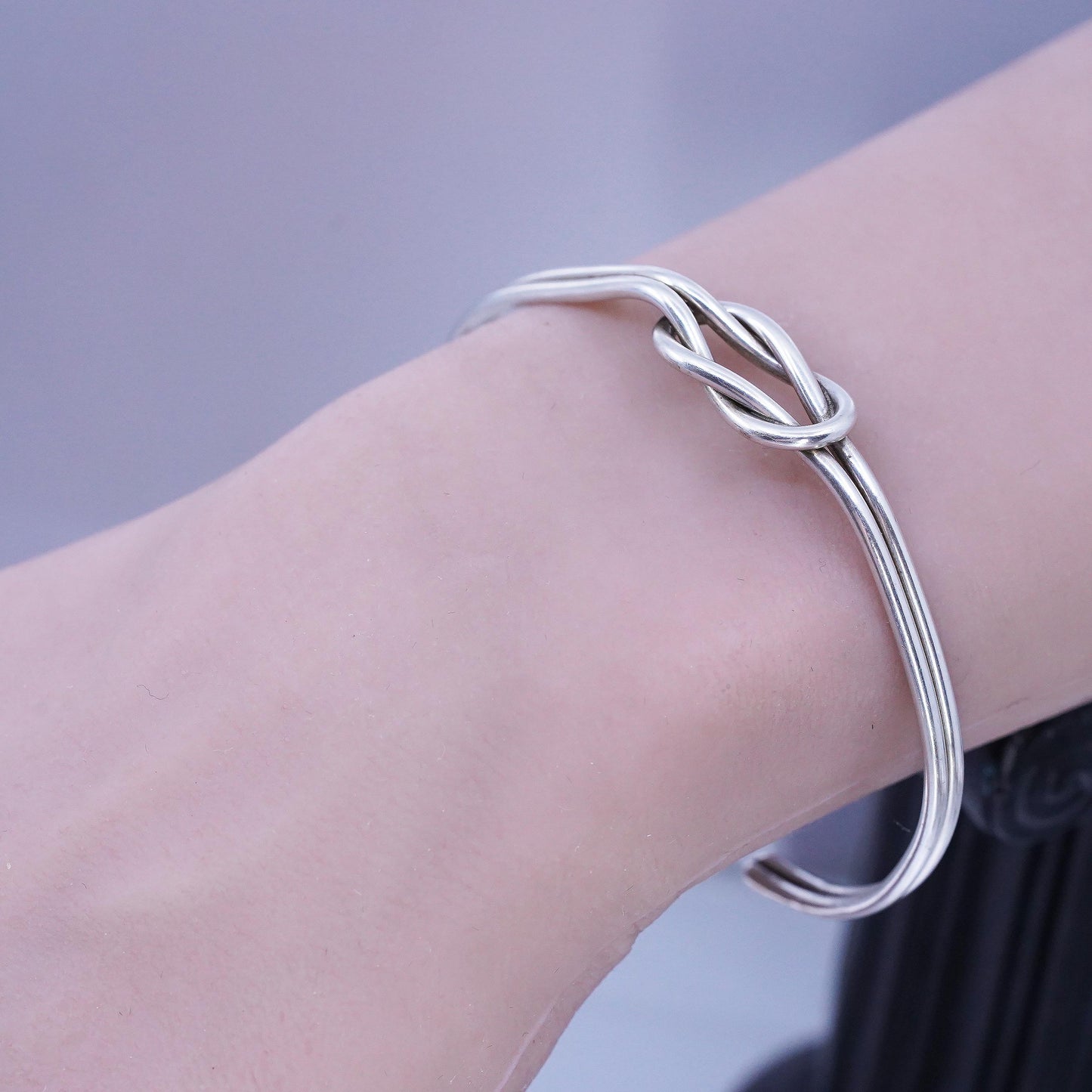 6.75", VTG Native American Sterling 925 silver handmade bracelet, knotted cuff