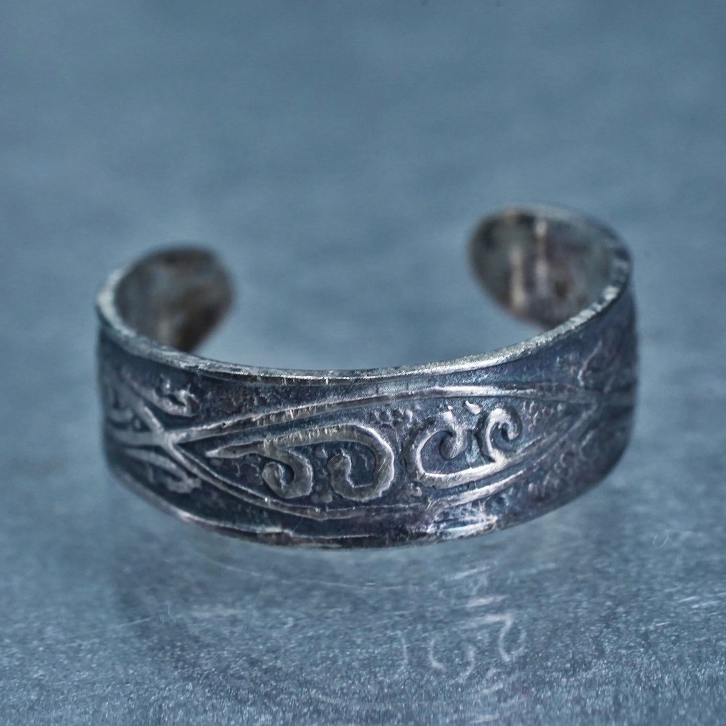Size 3, VTG southwestern Sterling 925 silver handmade ring, textured open band