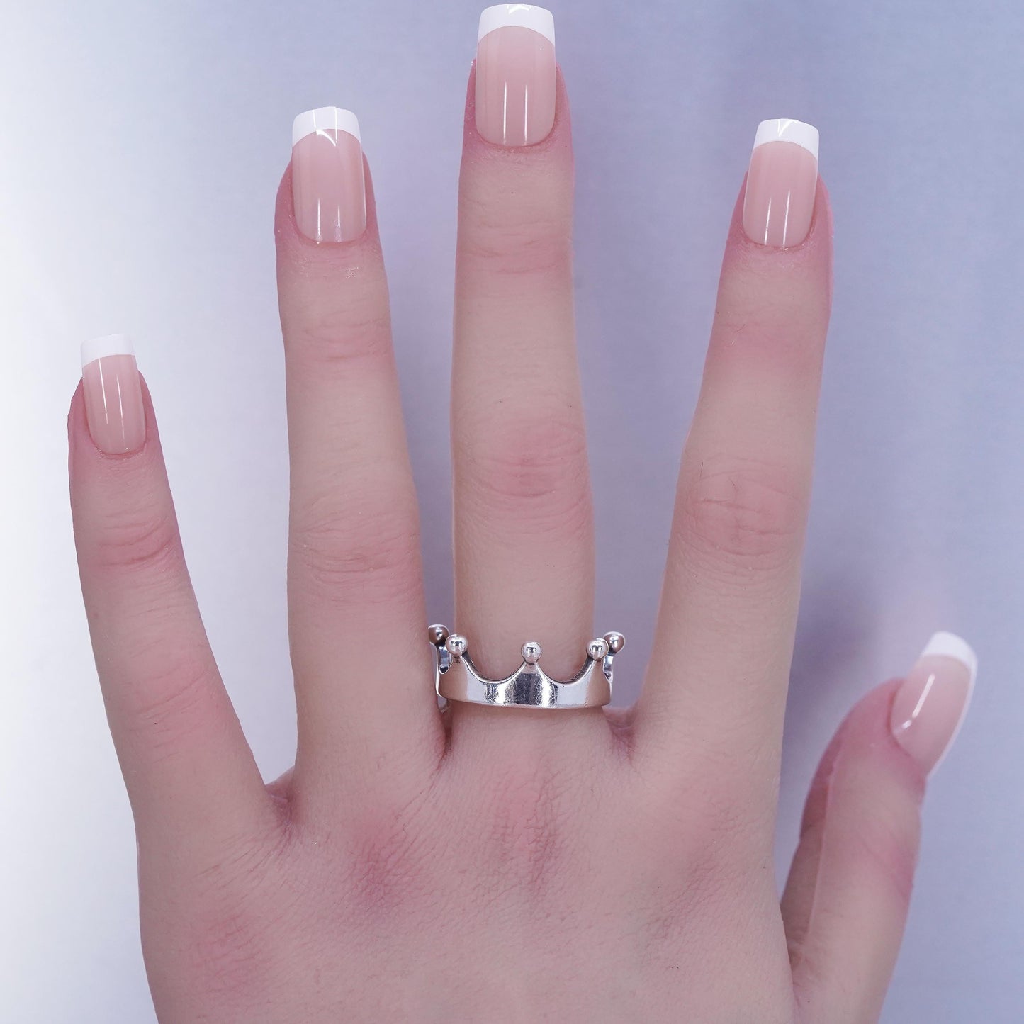Size 9, Retired James Avery Vintage Sterling 925 silver crown Ring