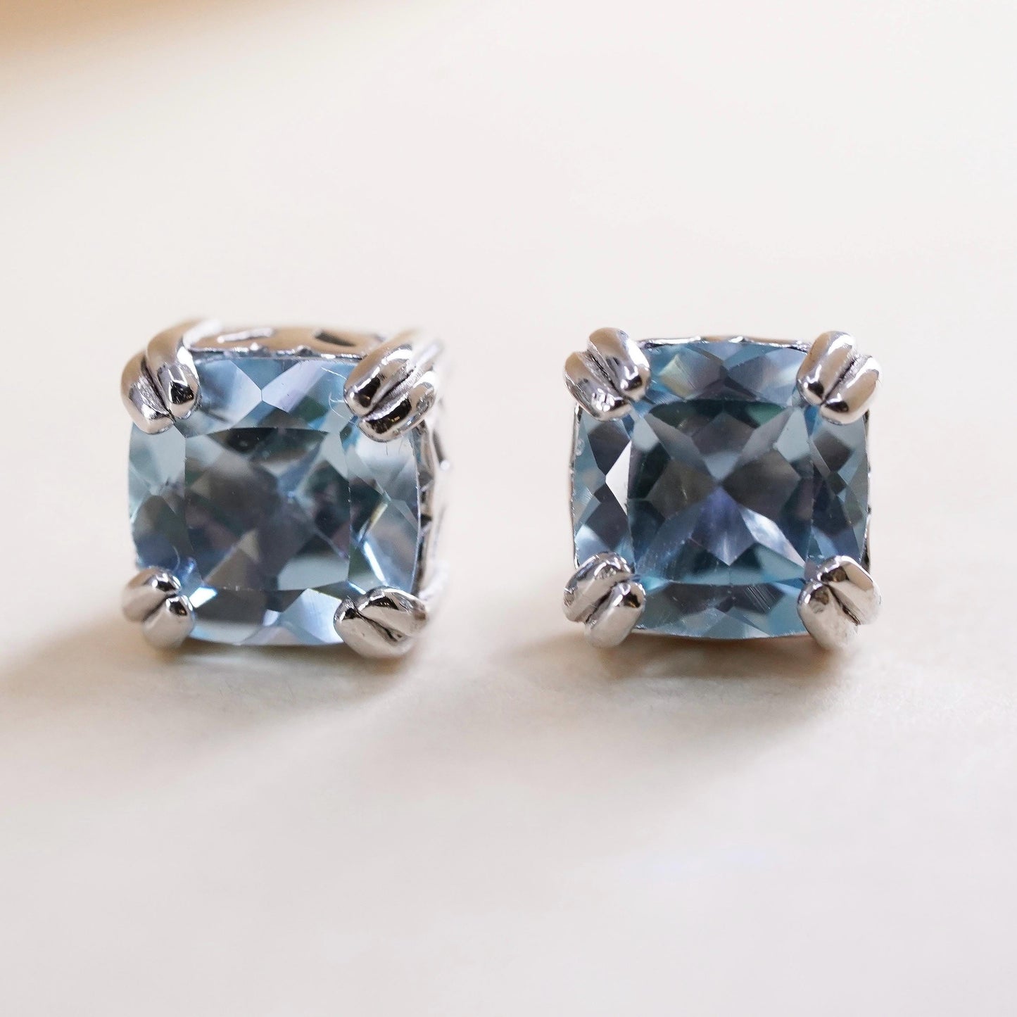 vintage Sterling 925 silver studs earrings with blue crystal