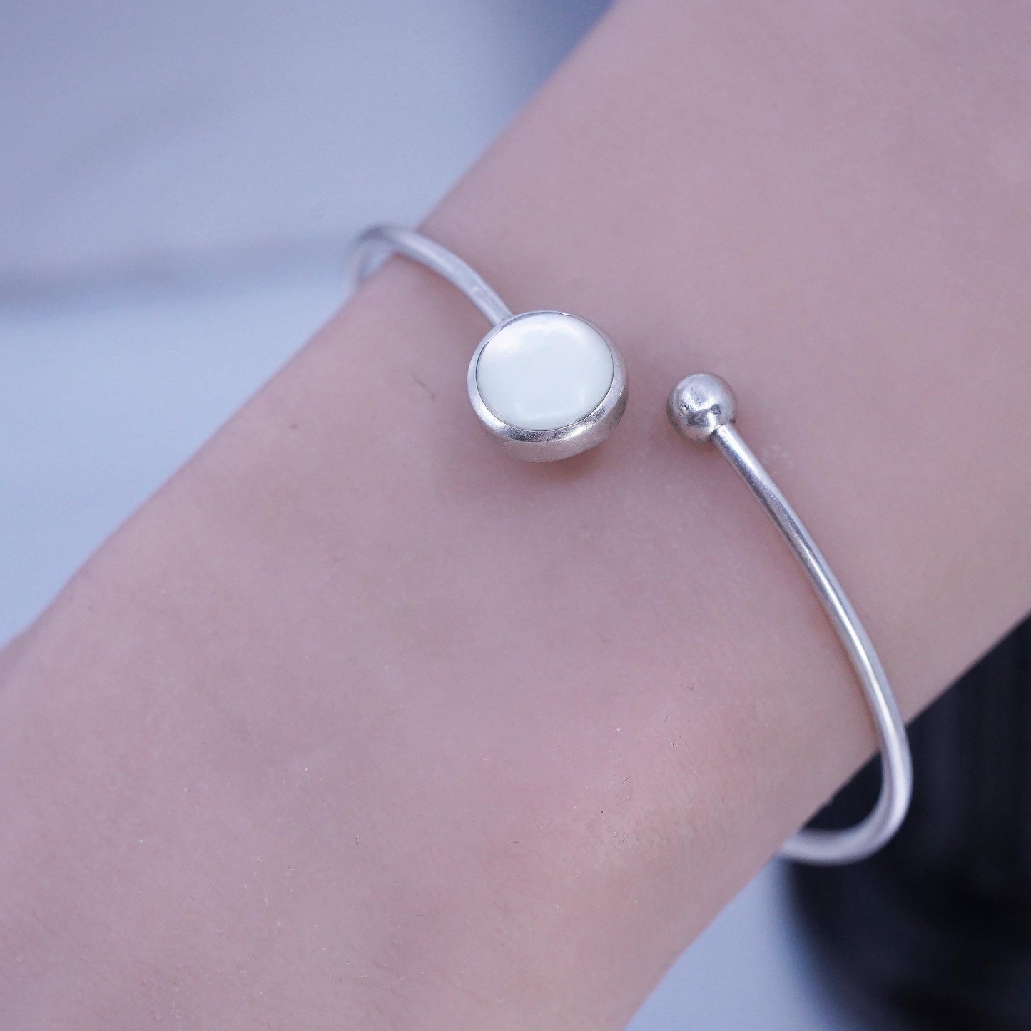 7", Vintage Sterling 925 silver handmade bracelet, wrap bangle white moonstone