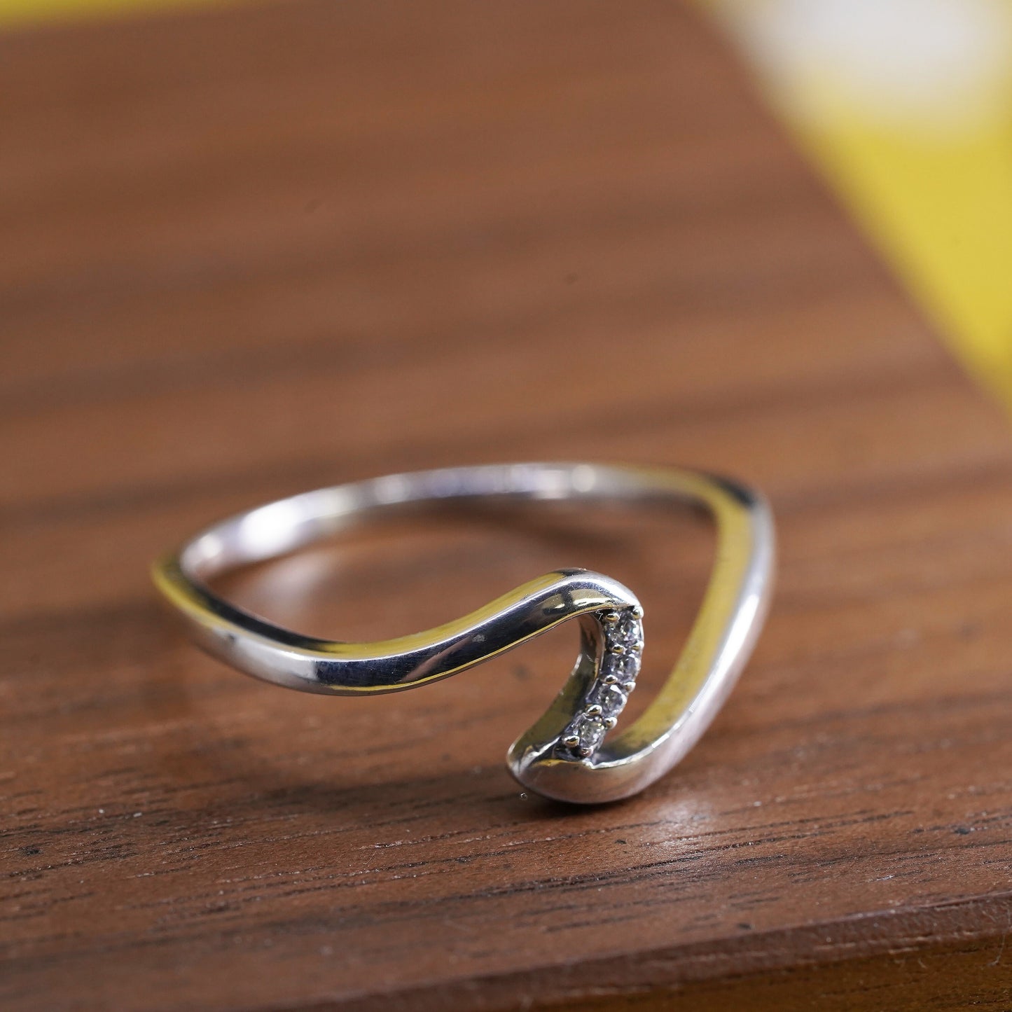 Size 6.5, vintage Sterling silver handmade ring, 925 wavy band with cz