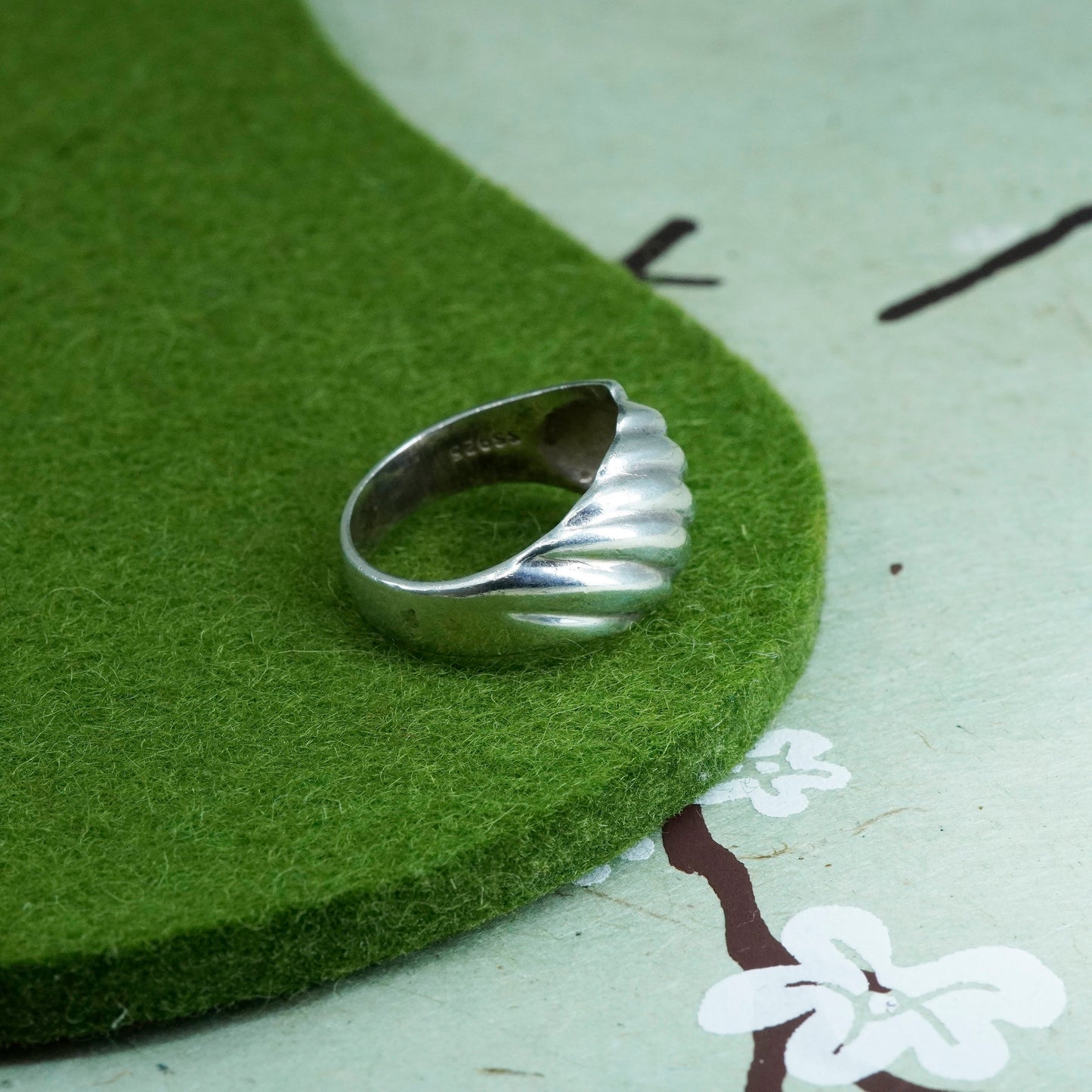 Size 6, vintage sterling silver handmade ribbed ring, Mexico 925 statement band