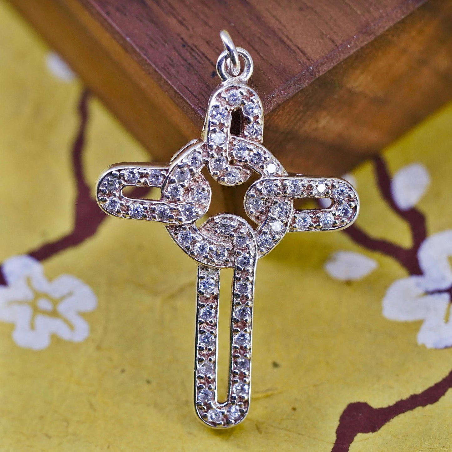 Vintage Sterling silver pendant, 925 cross with cluster cz