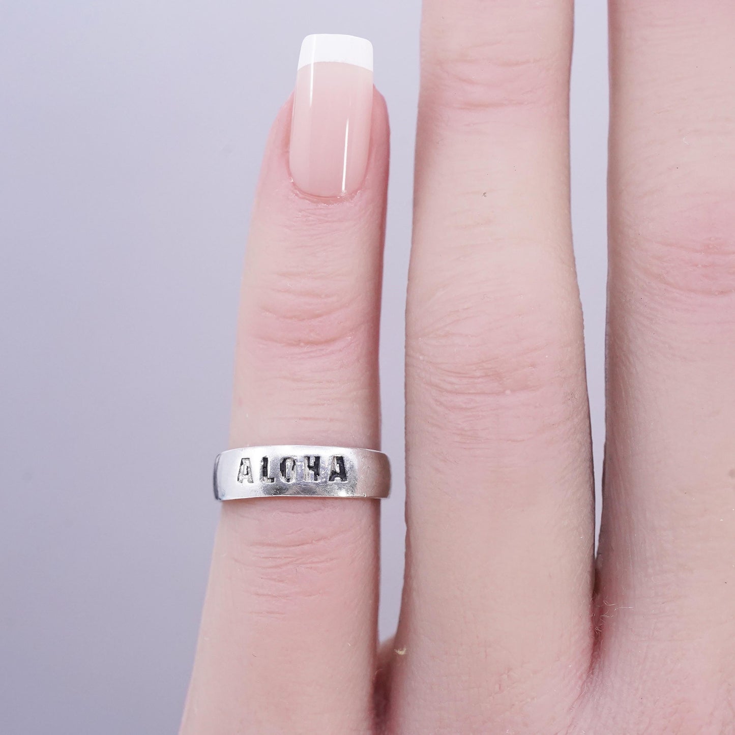 Size 2.75, VTG southwestern Sterling 925 silver ring, Hawaiian Aloha open band