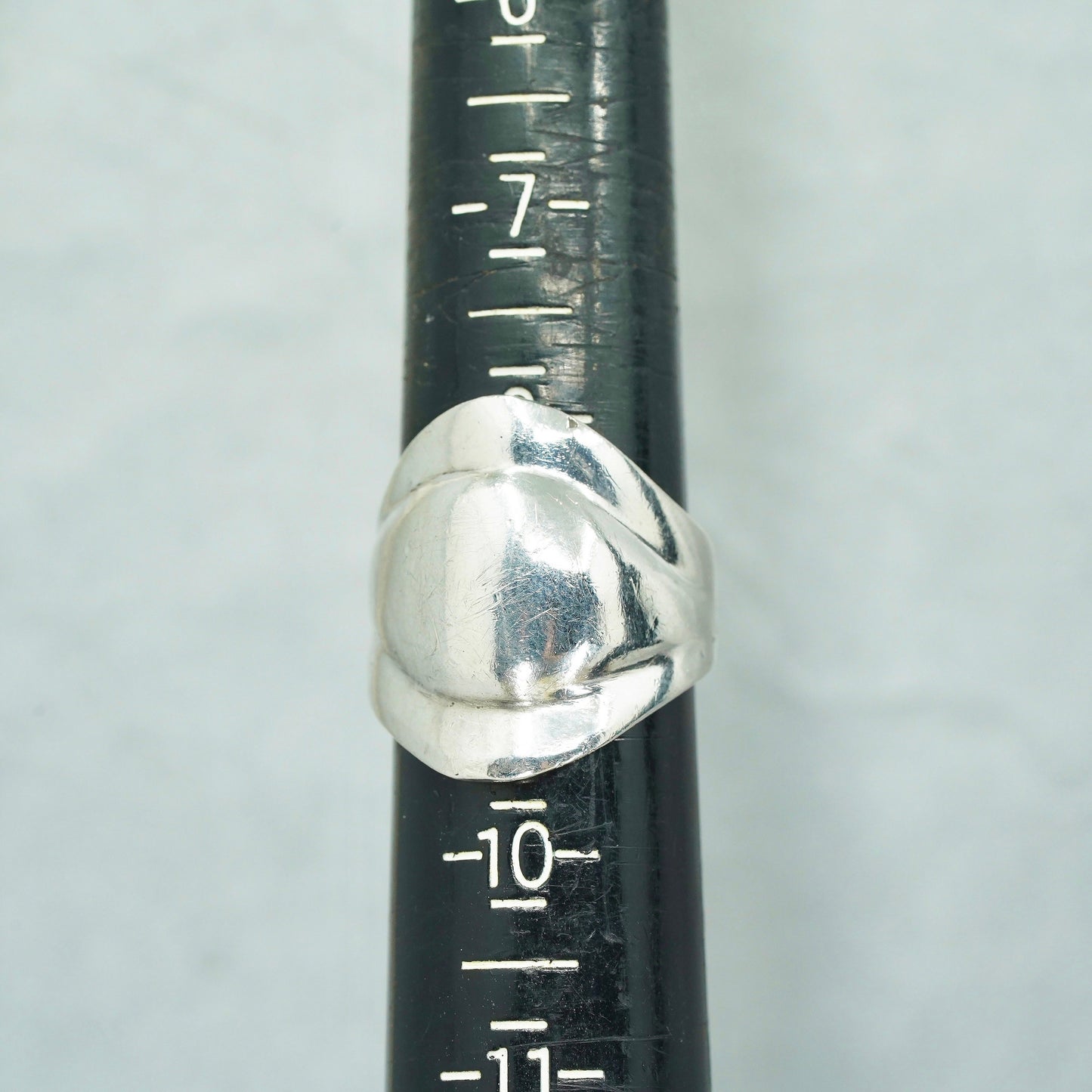 Size 8.25, vintage southwestern Sterling 925 silver ring, wide band