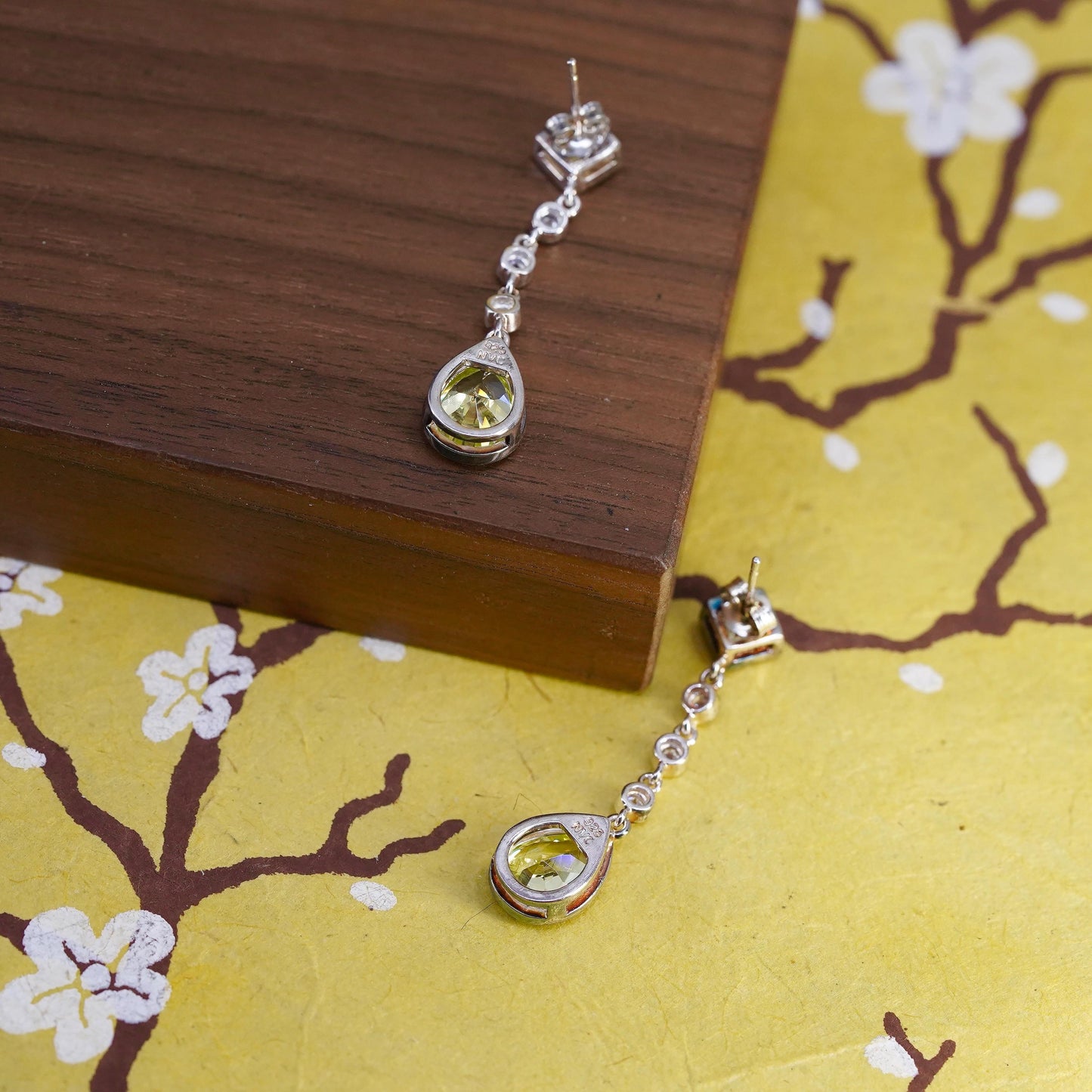 Vintage Sterling 925 silver handmade teardrop earrings with peridot