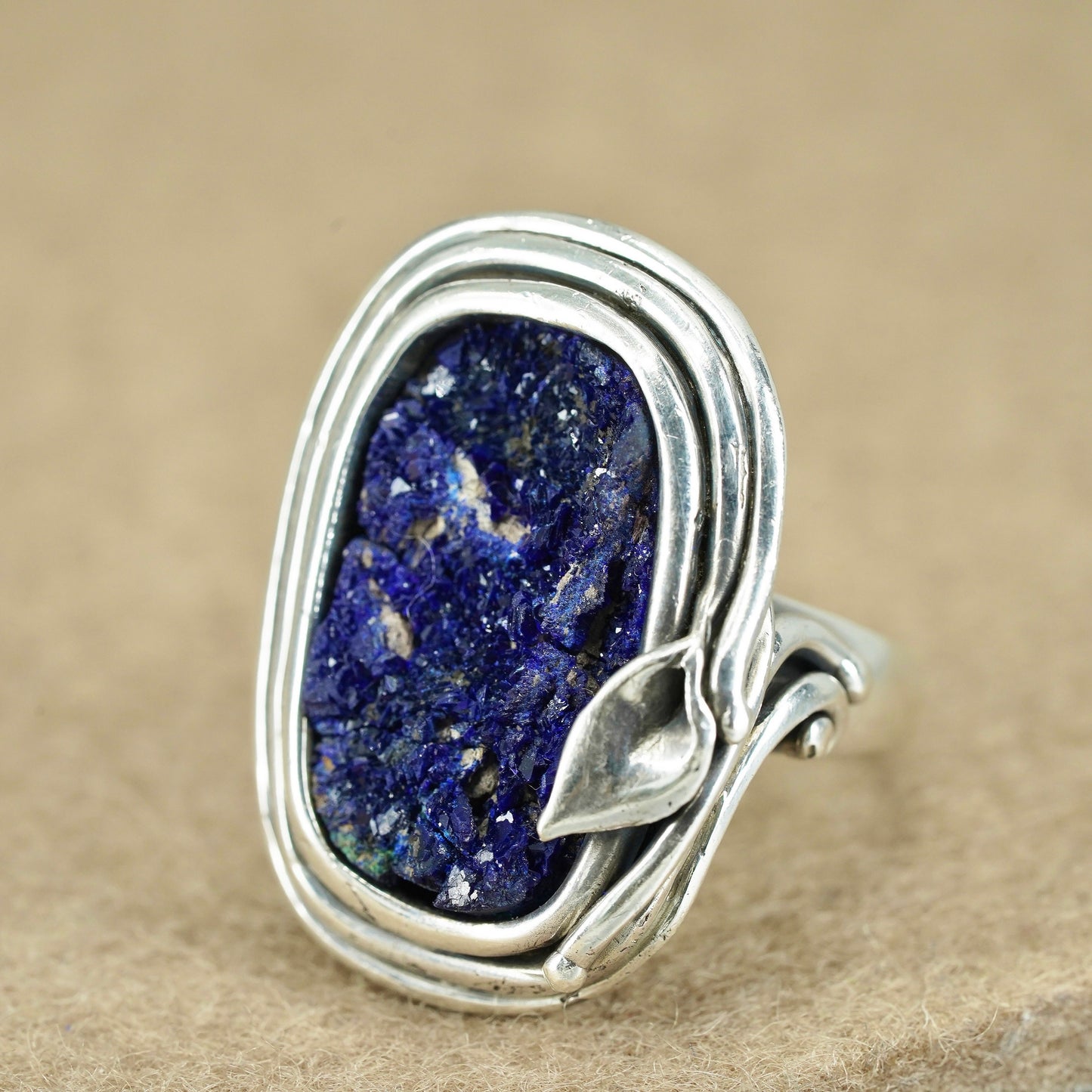 Size 7, Unikat Sterling 925 silver ring with blue druzy glittering stone