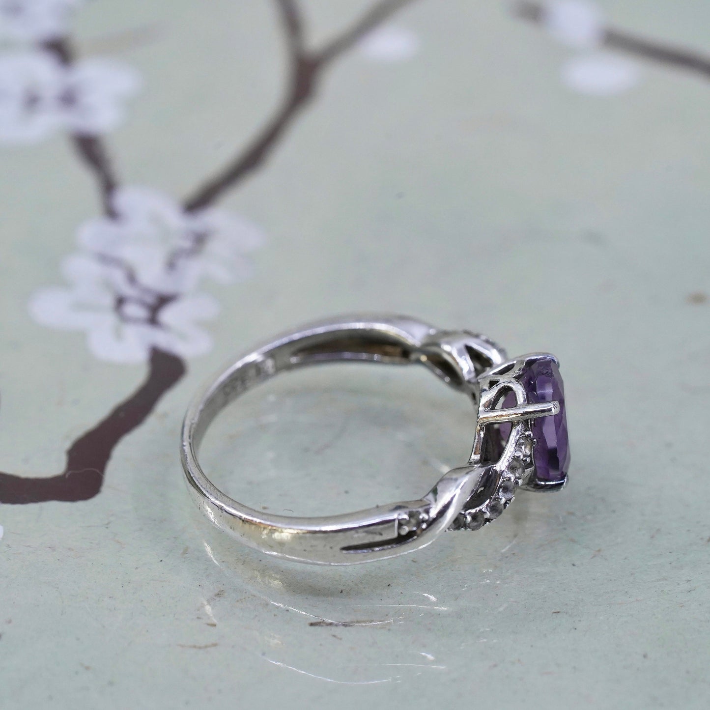 Size 7.5, vintage Sterling 925 silver handmade ring with amethyst and cz