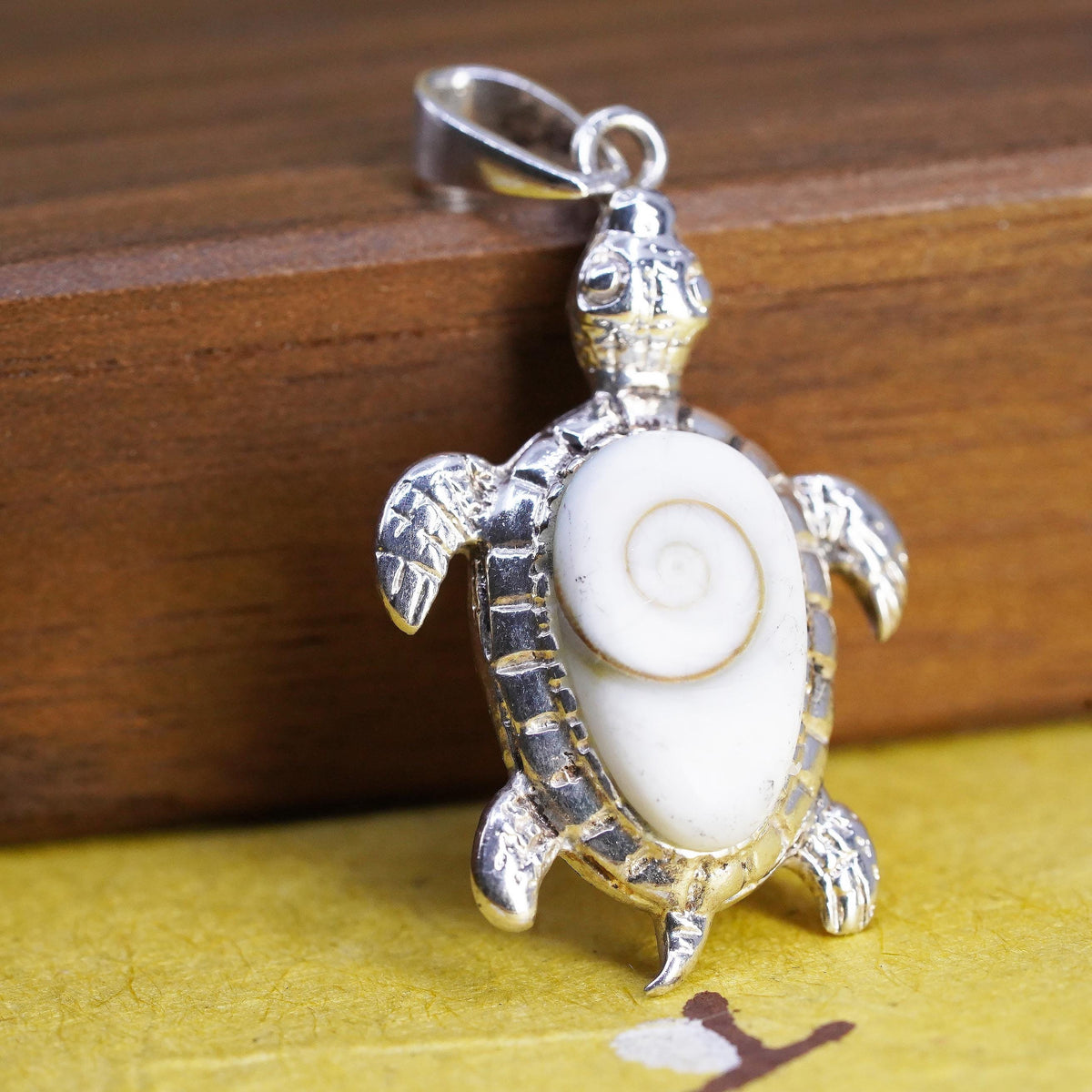 Vintage Sterling silver handmade pendant, 925 turtle with Shiva Eye shell inlay