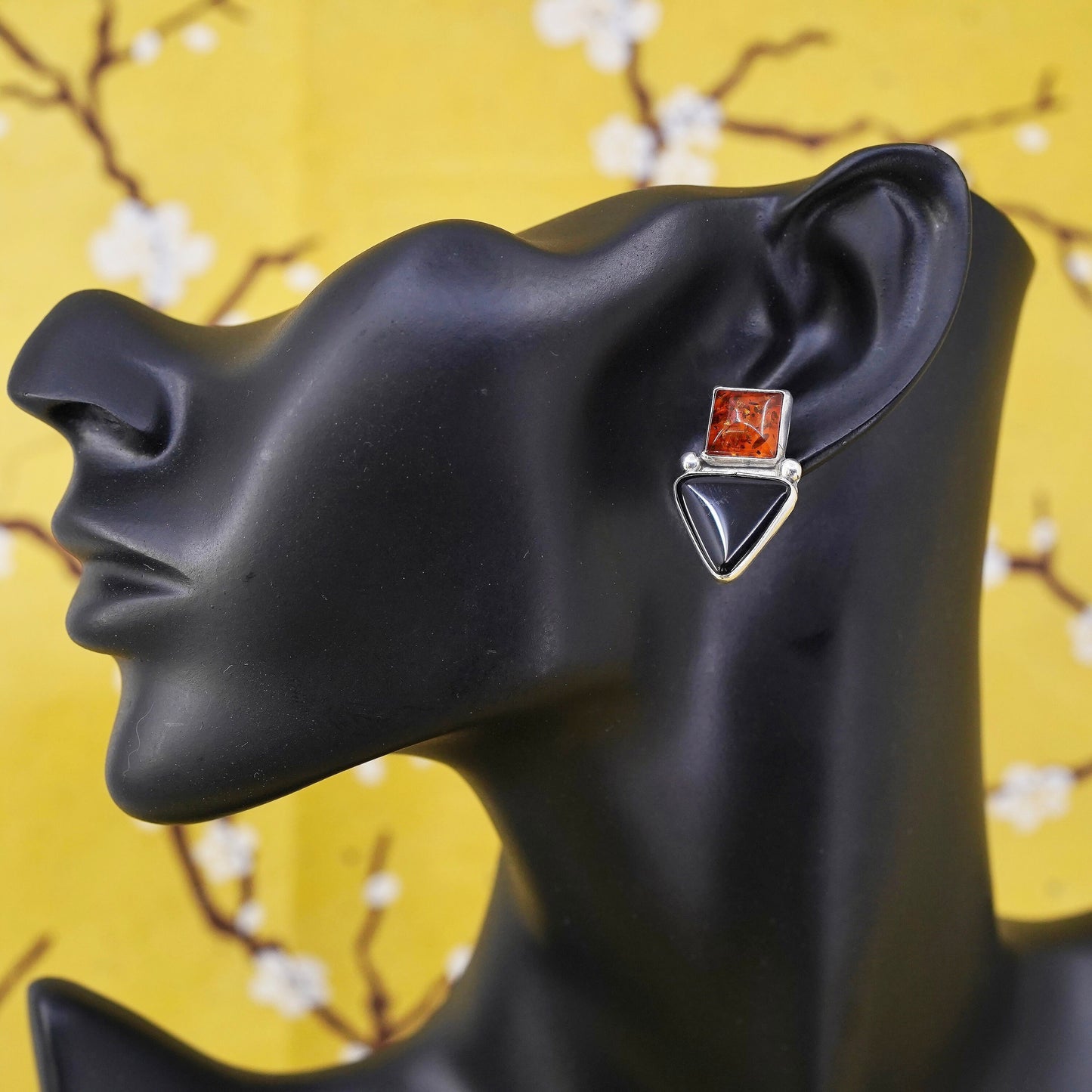 Vintage Native American sterling 925 silver studs earrings w/ amber onyx inlay