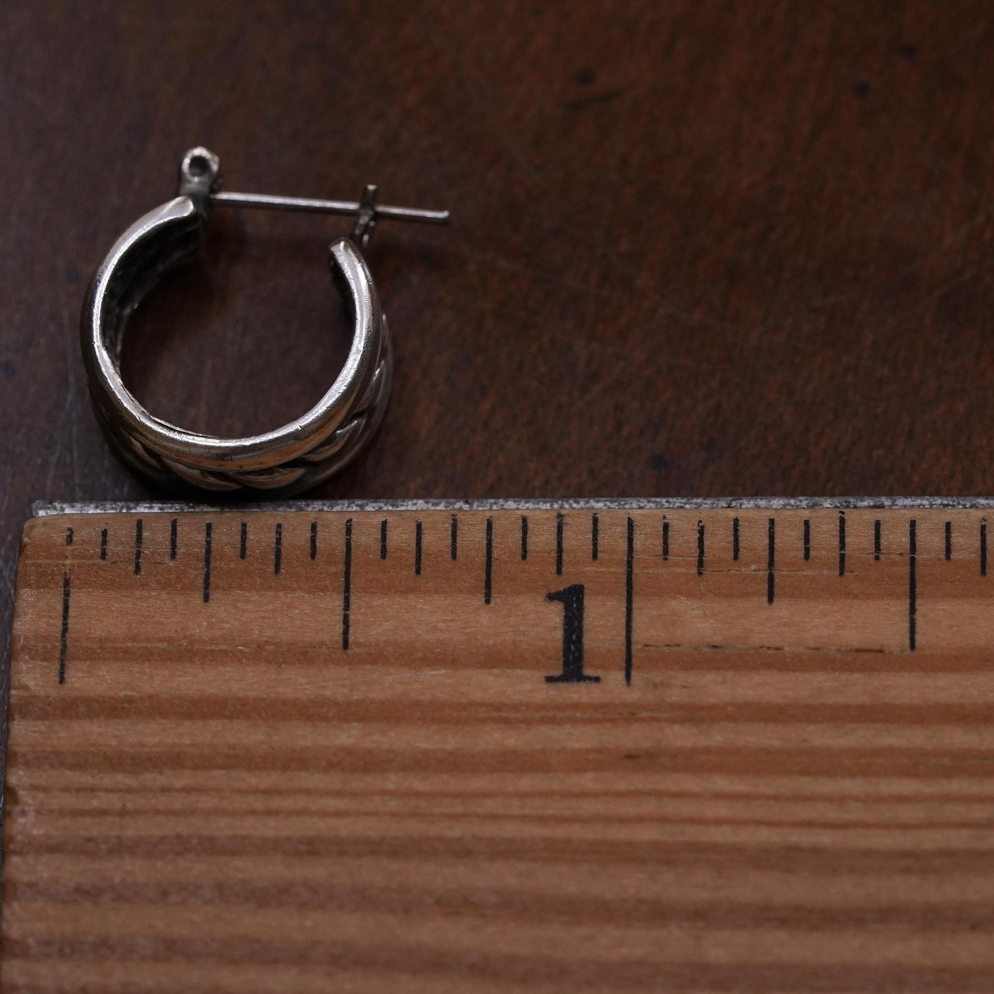 0.5”, Vintage Jezlaine sterling silver single earring, cable primitive hoop