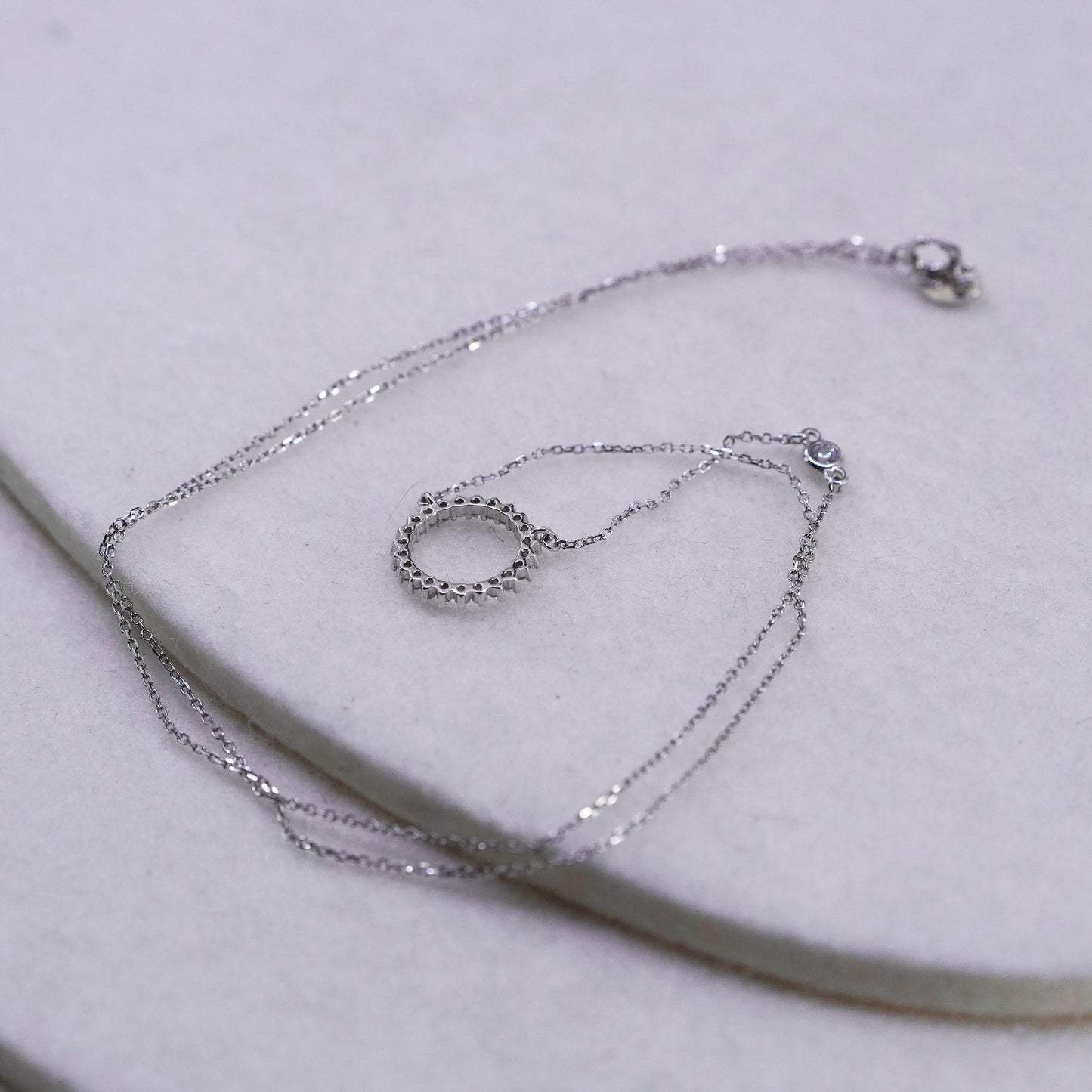 18”, Sterling 925 silver handmade circle pendant necklace w/ circle pendant Cz