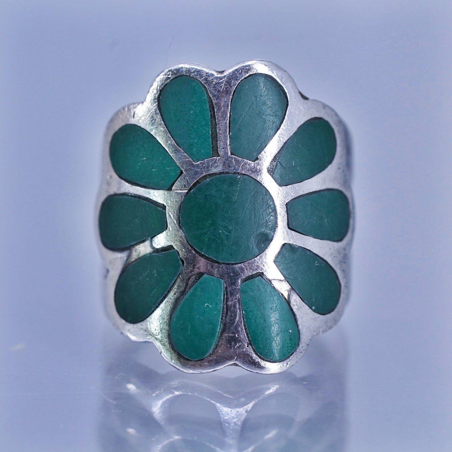 Size 4, Vintage southwestern Sterling 925 silver handmade flower ring turquoise