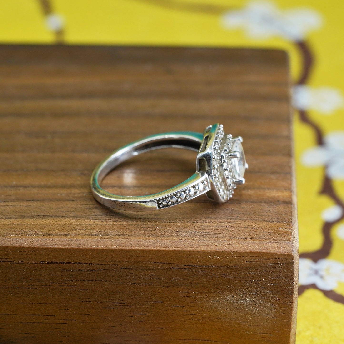 Size 8, vintage Sterling 925 silver anniversary engagement ring with cluster cz