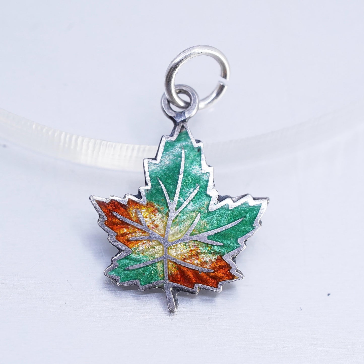 Vintage Sterling 925 Silver Pink Enamel Canada maple leaf Pendant Charm