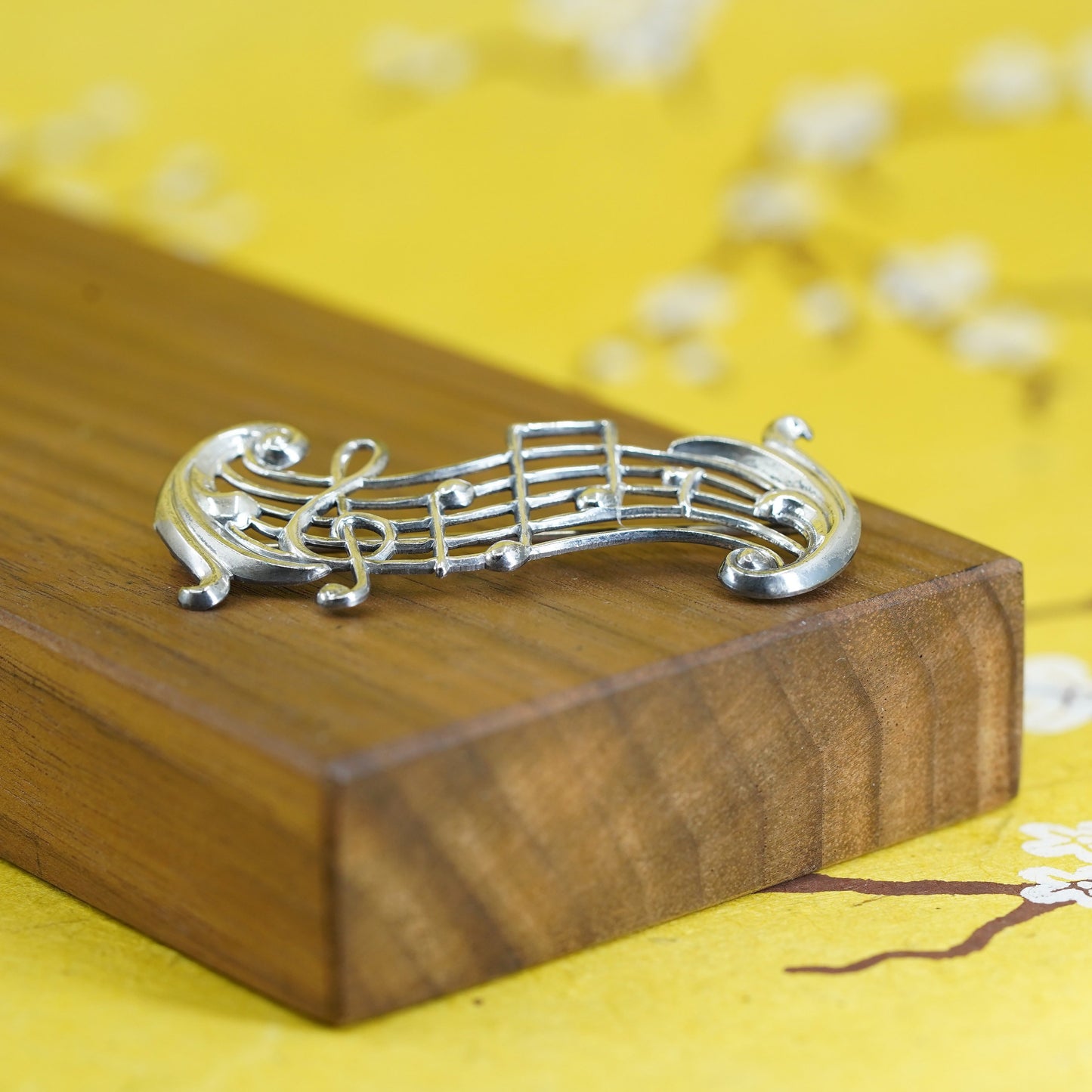 Vintage Beau handmade sterling 925 silver music note symbol brooch