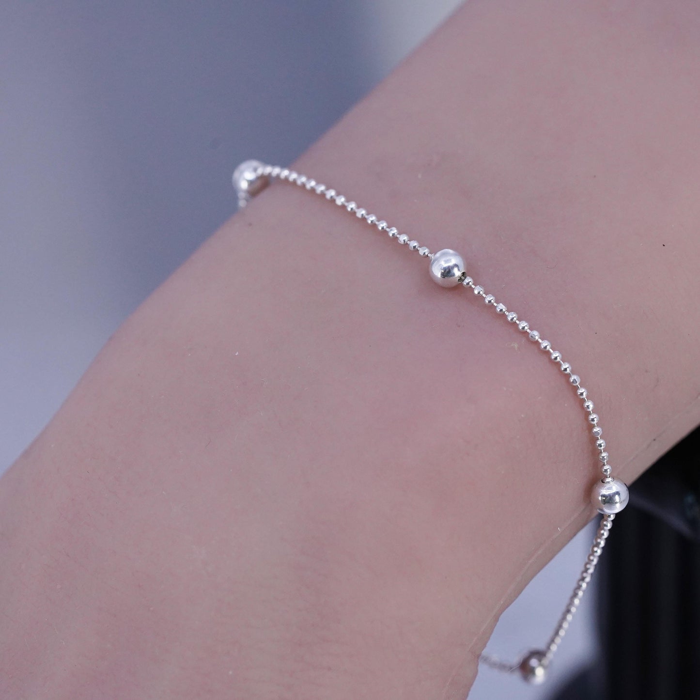7", vintage Italian Sterling 925 silver circle bracelet with beads