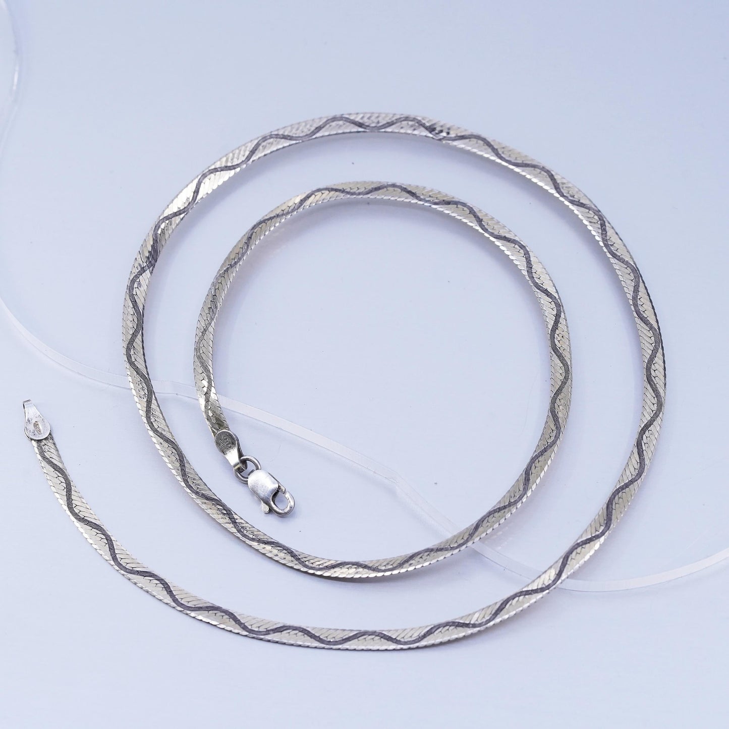 20”, vintage Italian Sterling 925 silver textured herringbone chain necklace