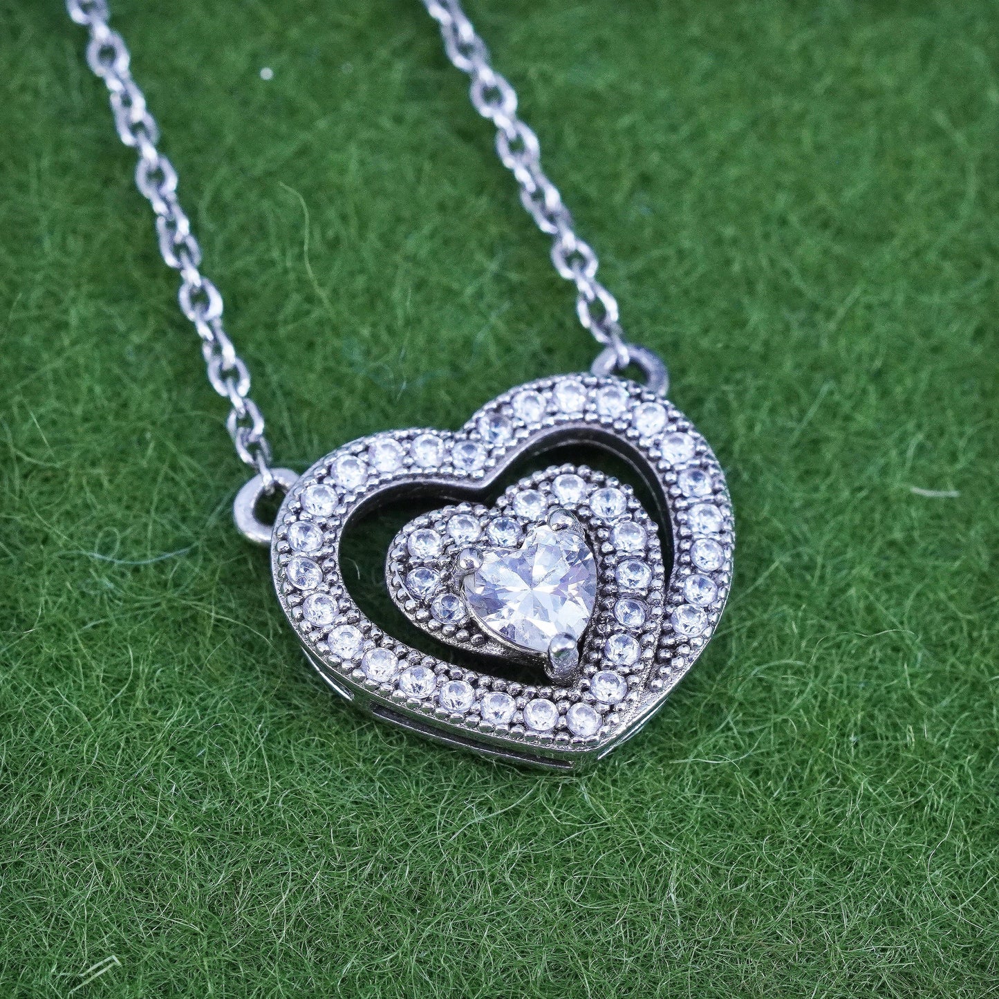 18”, Vintage sterling silver circle chain with Cluster Cz heart pendant