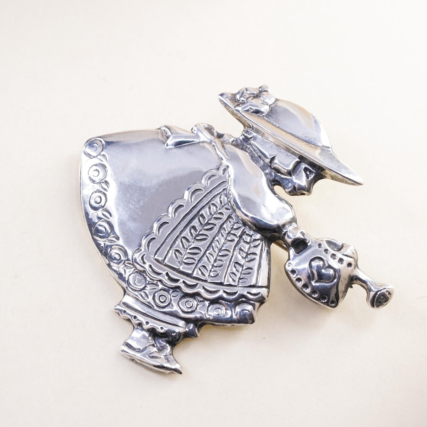 Meink Sterling Silver Brooch, 925 Mary Engelbreit Pippy watering can Girl