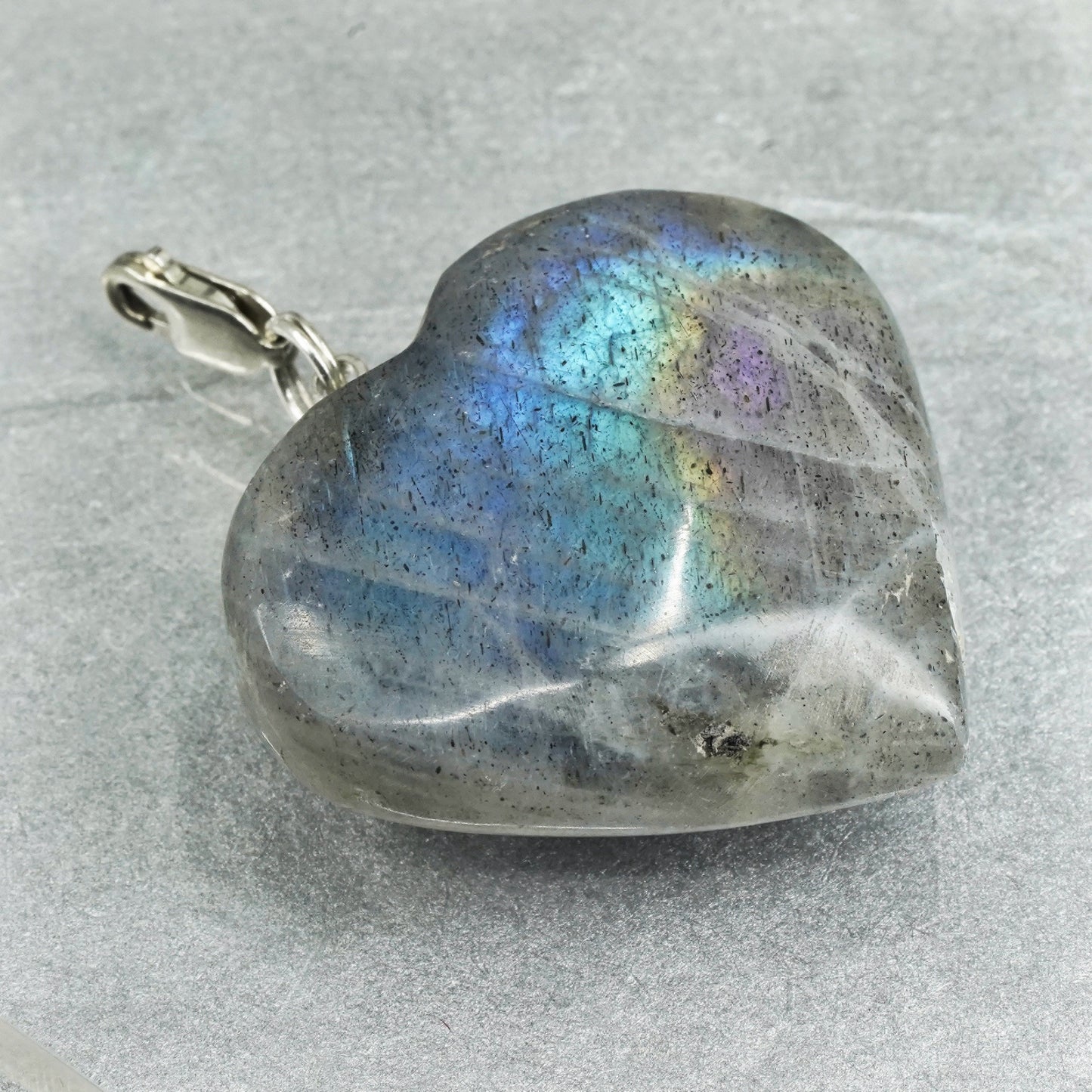 Vintage sterling 925 silver handmade pendant with huge heart labradorite