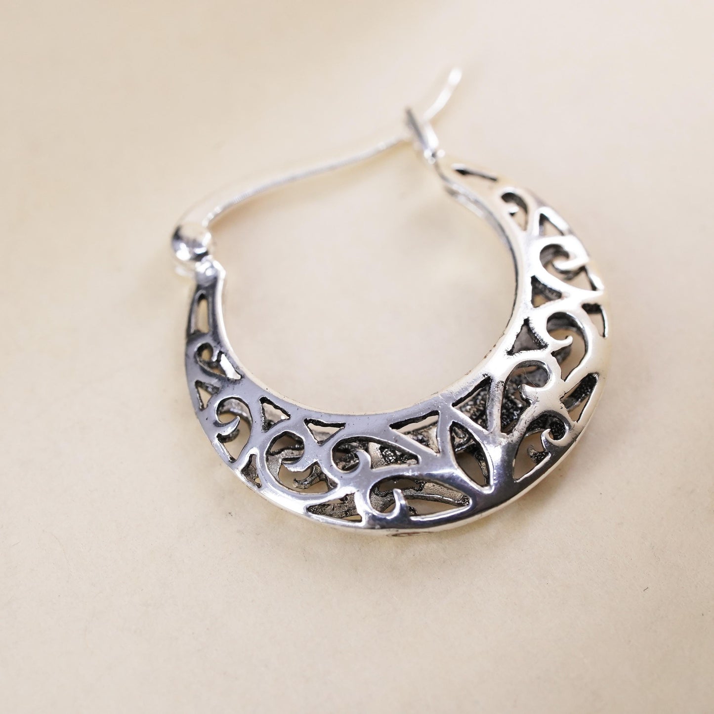 0.75”, Vintage sterling silver loop single earring, filigree primitive hoop