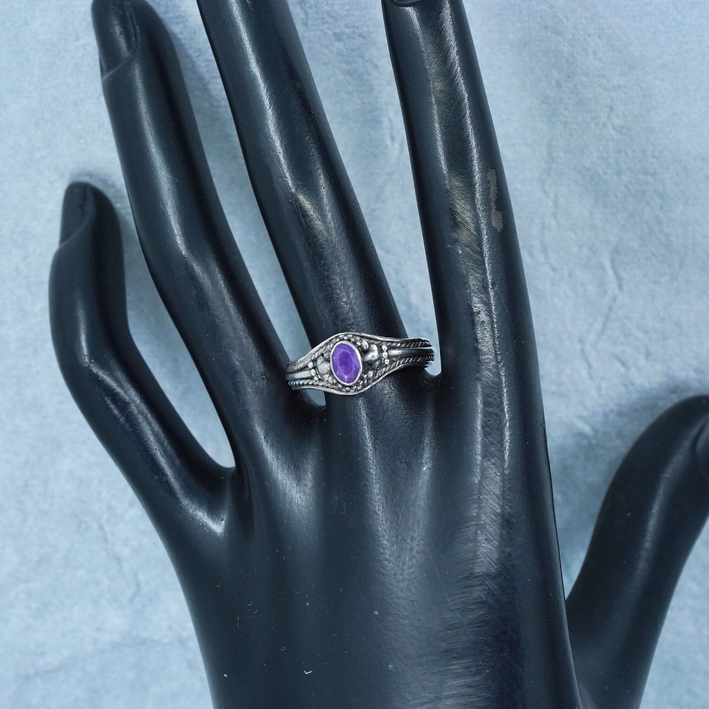Size 9.25, vintage Sterling 925 silver handmade band ring with amethyst