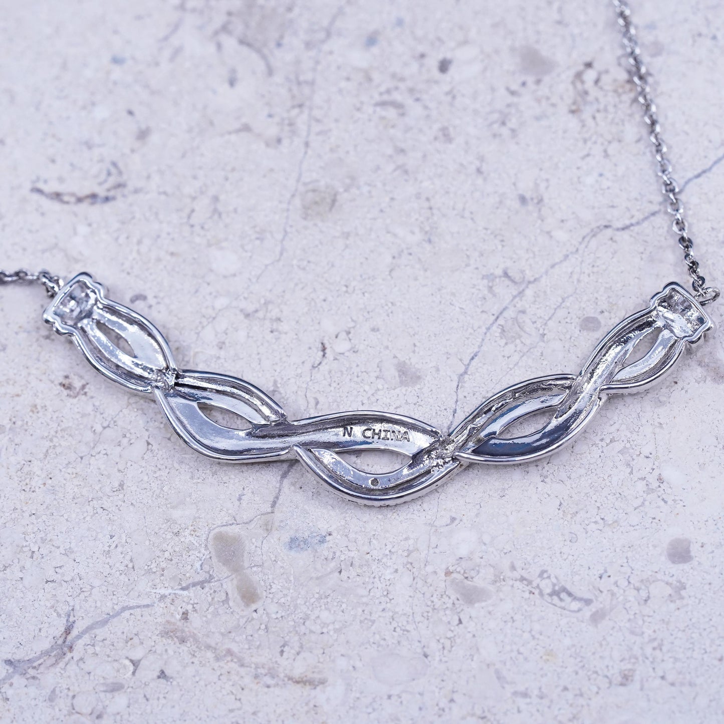 18”, vintage Sterling silver necklace, 925 circle chain with carved bar diamond