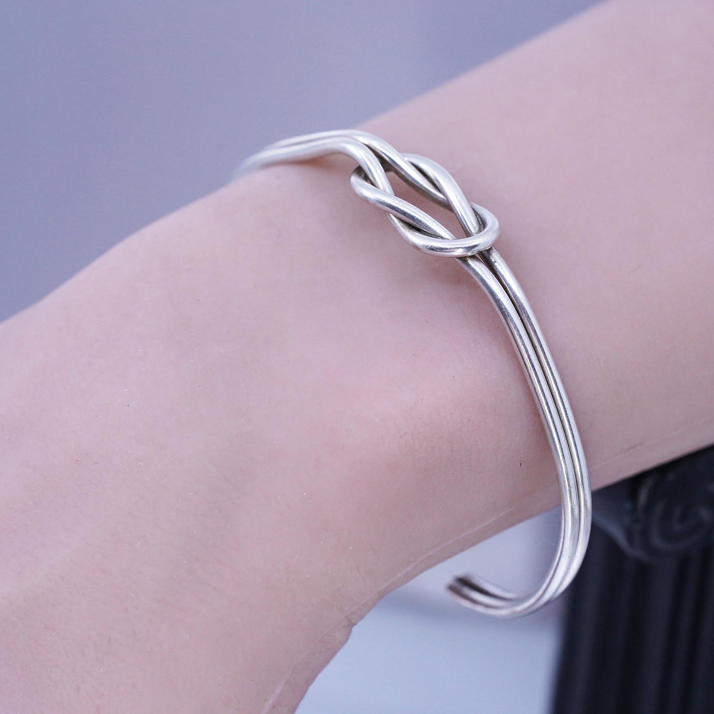 6.75", VTG Native American Sterling 925 silver handmade bracelet, knotted cuff