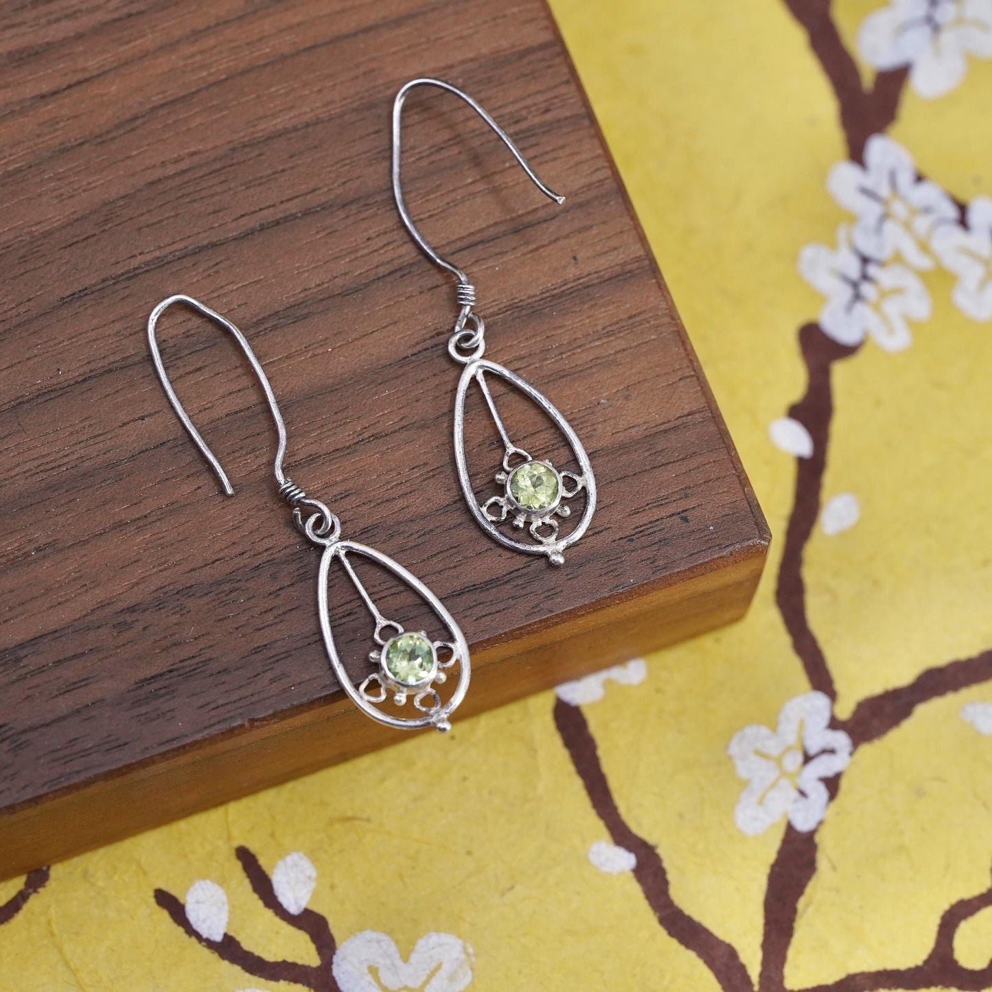 Vintage Sterling silver handmade earrings, 925 teardrop with peridot