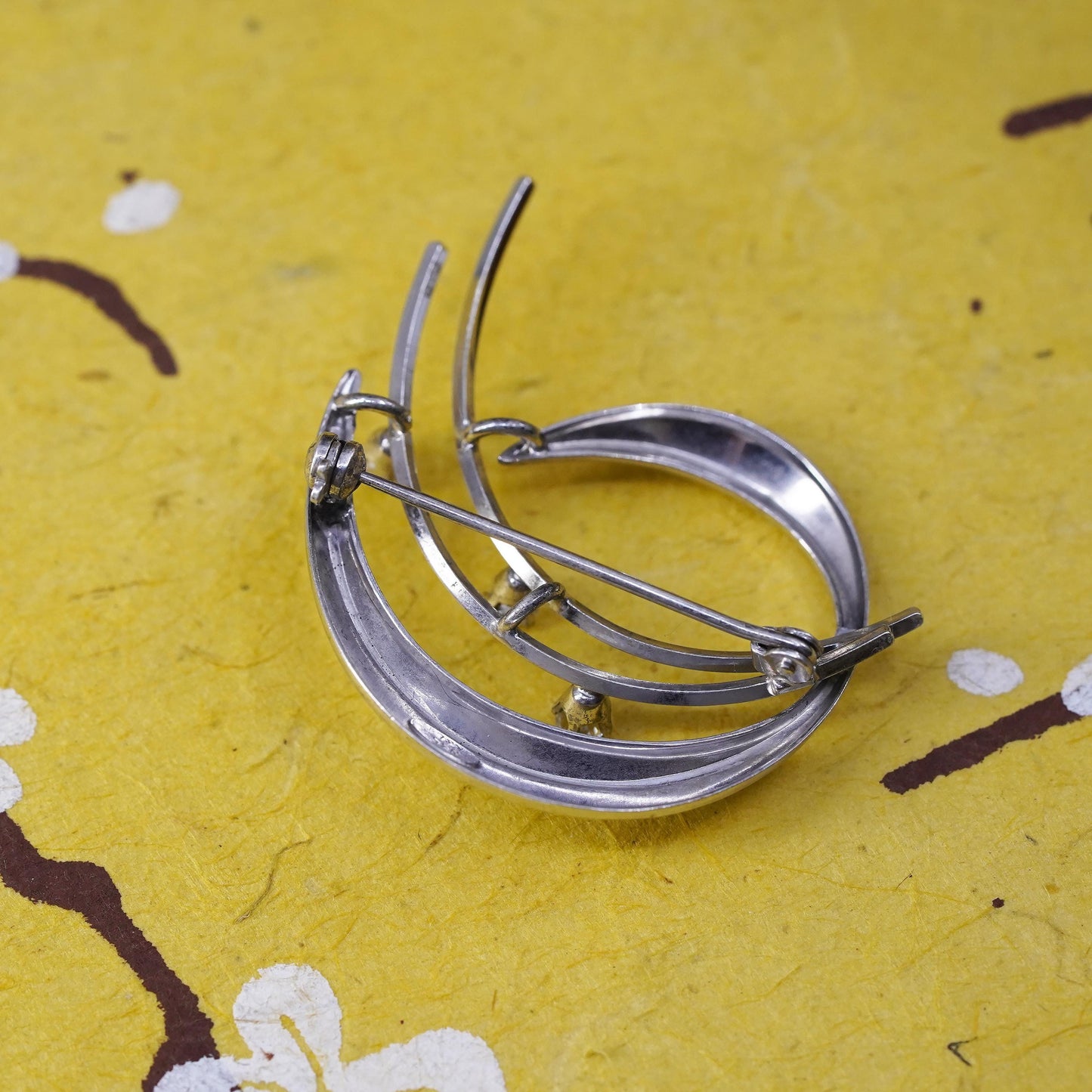 Vintage 1920s Art Deco handmade 835 silver flower brooch with rhinestones