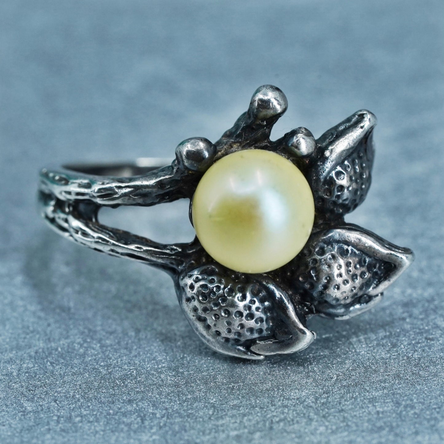 Size 3, vintage Sterling 925 silver handmade Lily flower ring with pearl