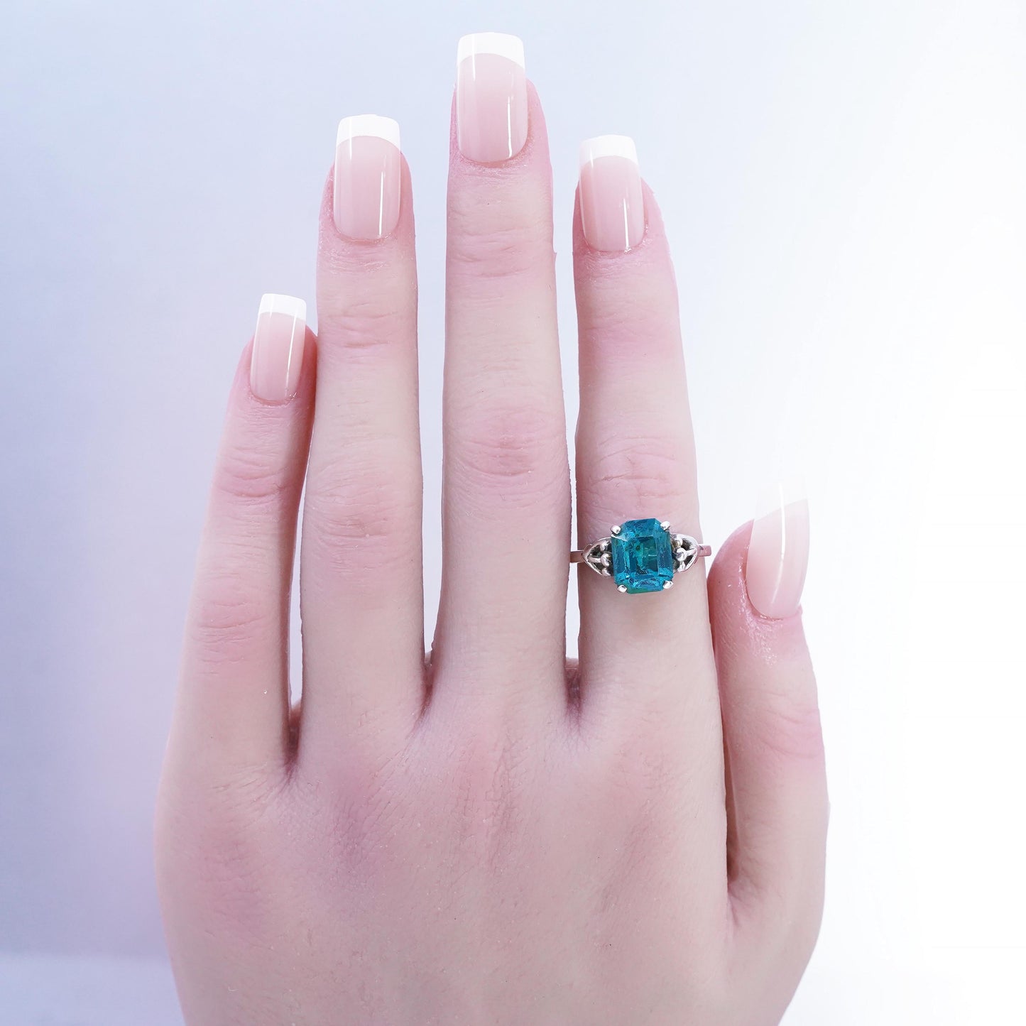 Size 6, vintage Sarah Coventry Sterling 925 silver handmade ring blue crystal