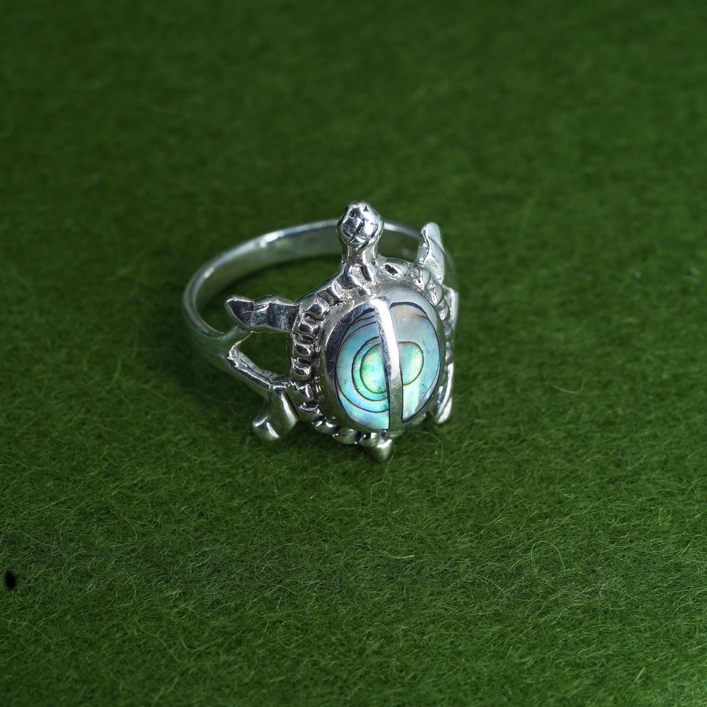 Size 9, Native American sterling silver ring, 925 turtle abalone, southwestern