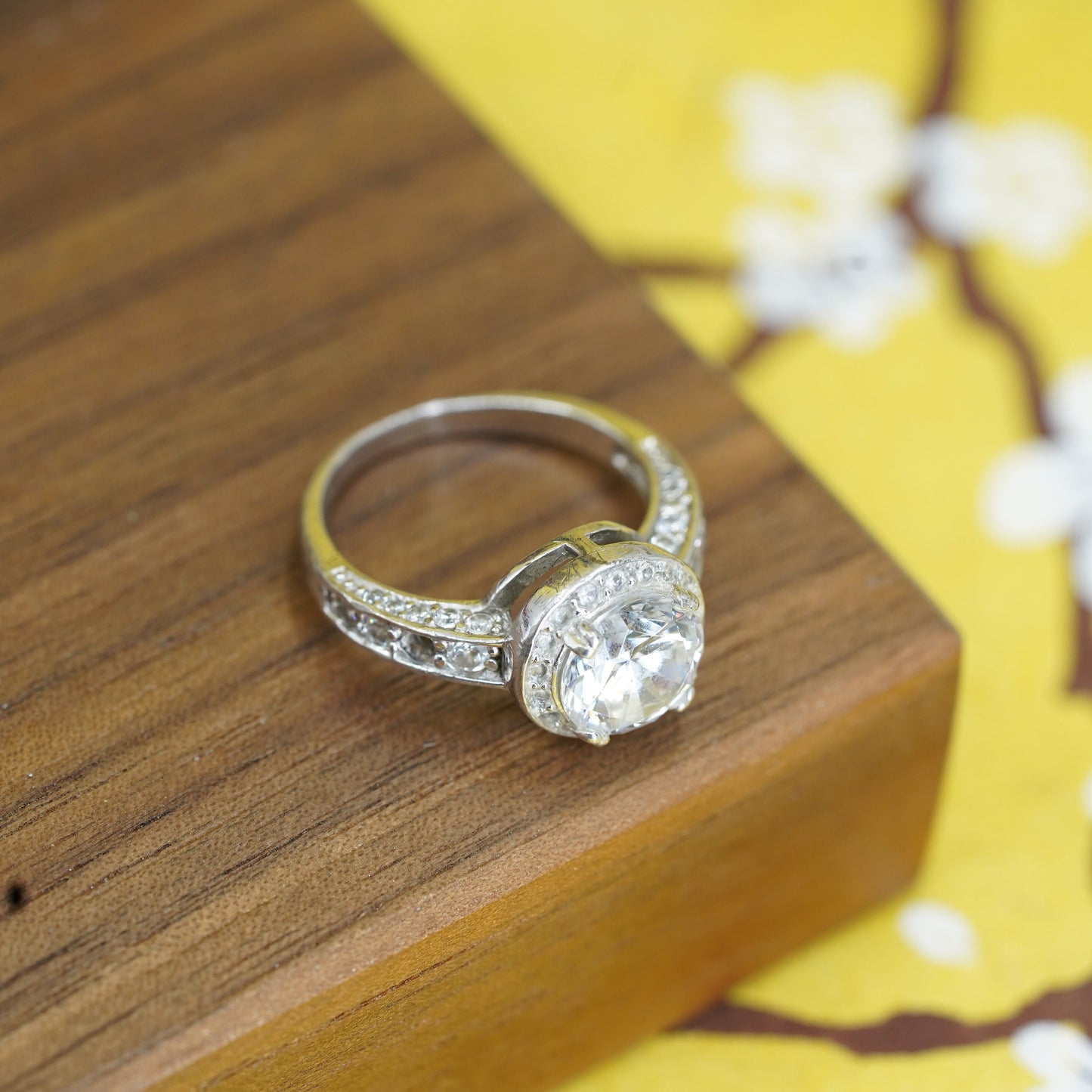 Size 6, vintage Sterling silver 925 engagement ring with cz
