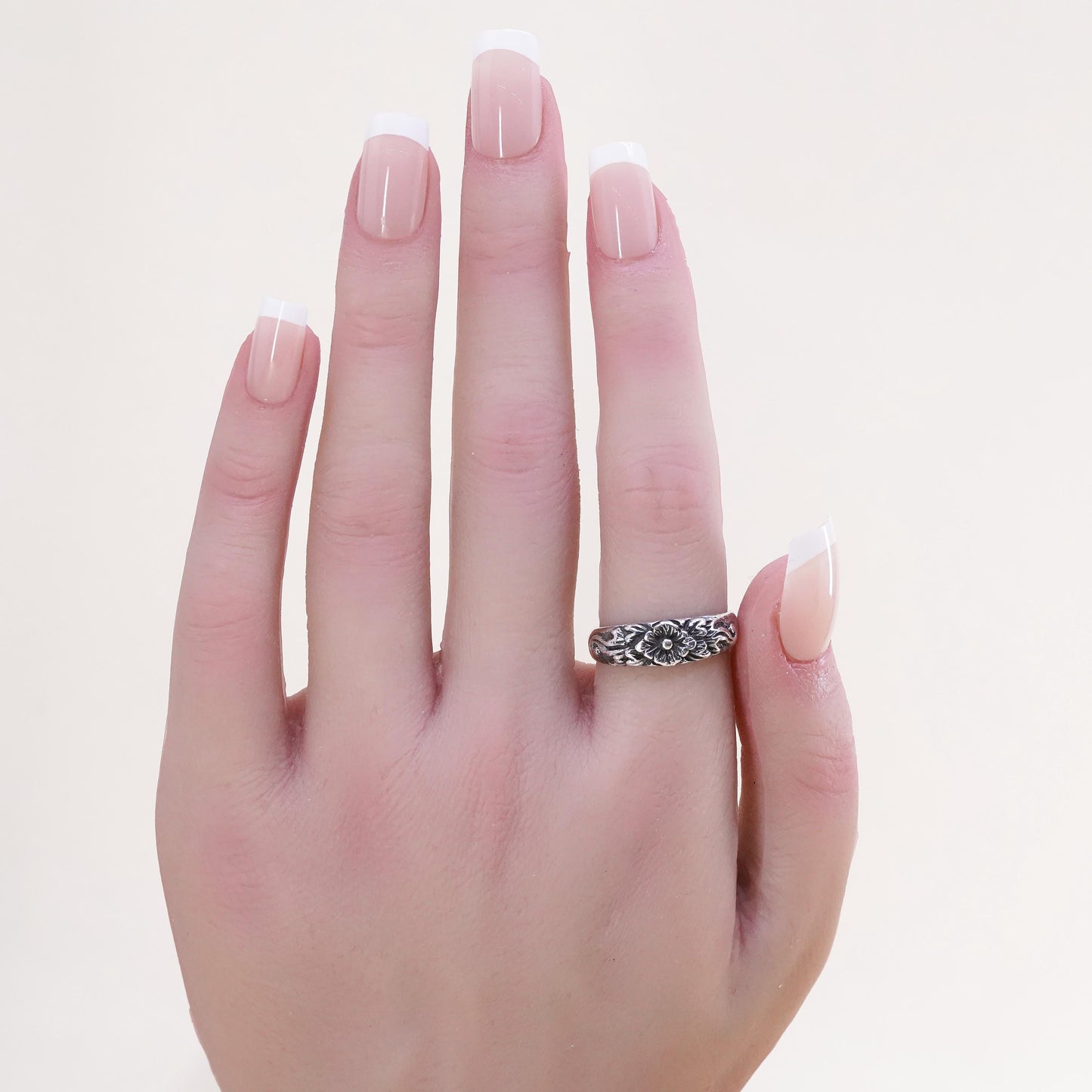 Size 8, Vintage sterling silver handmade ring, 925 band with flower embossed