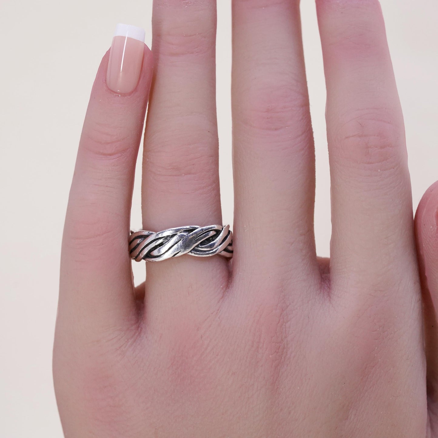 Size 7.5, vintage Sterling silver handmade ring, 925 woven braided cable band