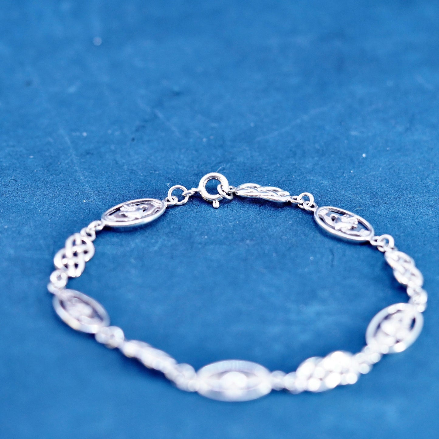 7.25”, vintage Ireland Sterling 925 Silver claddagh Heart friendship Bracelet