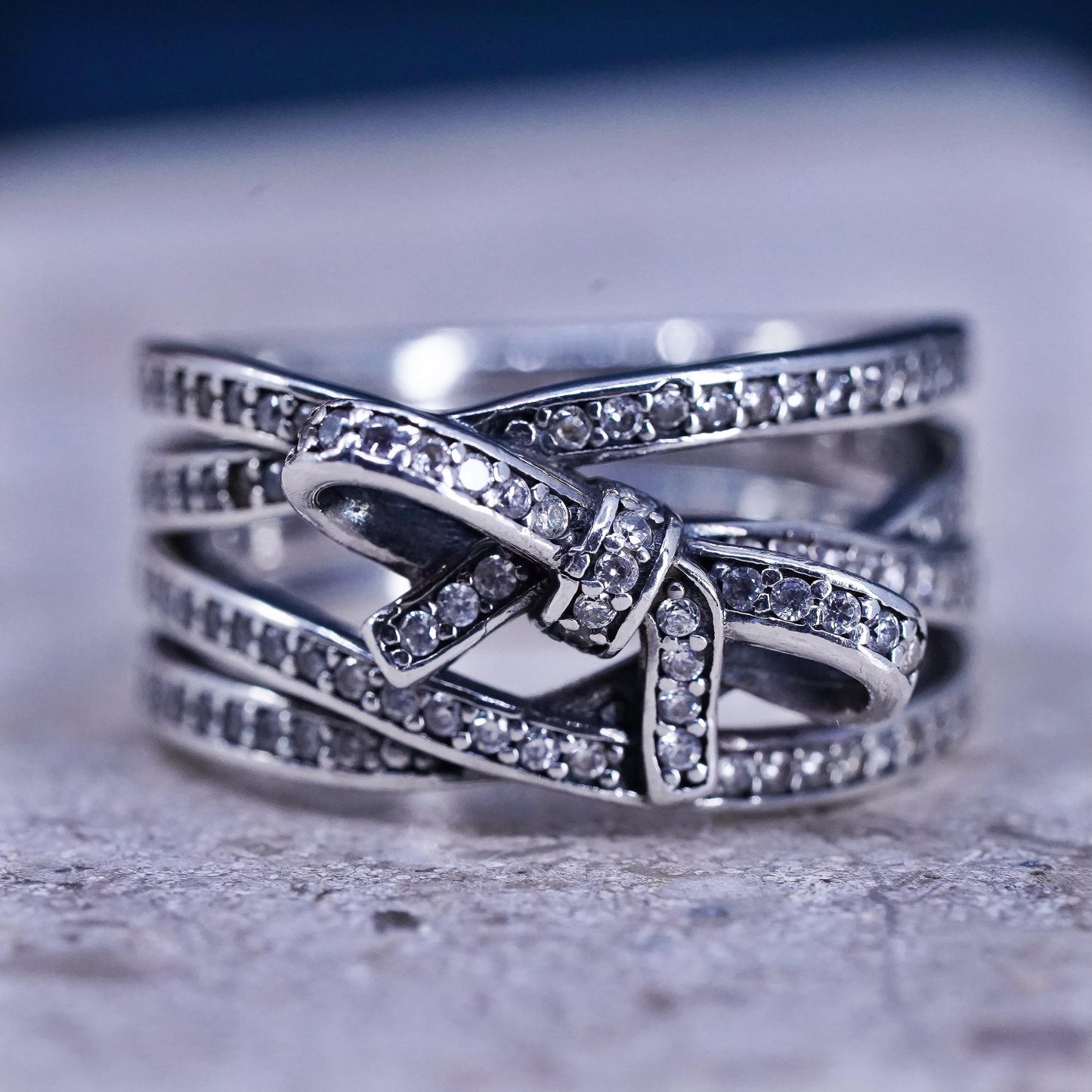 Size 6, vintage ALE sterling 925 silver entwined ring with ribbon cluster cz