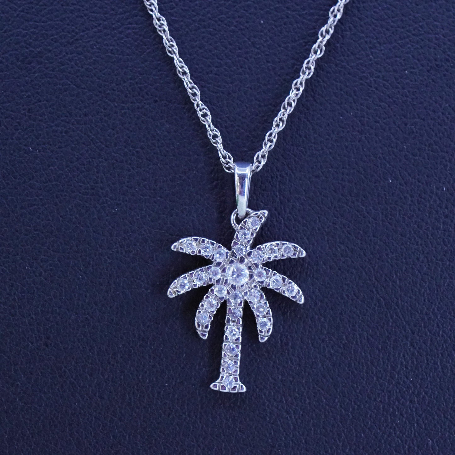 18", VTG sterling silver necklace, circle chain cluster cz palm tree pendant