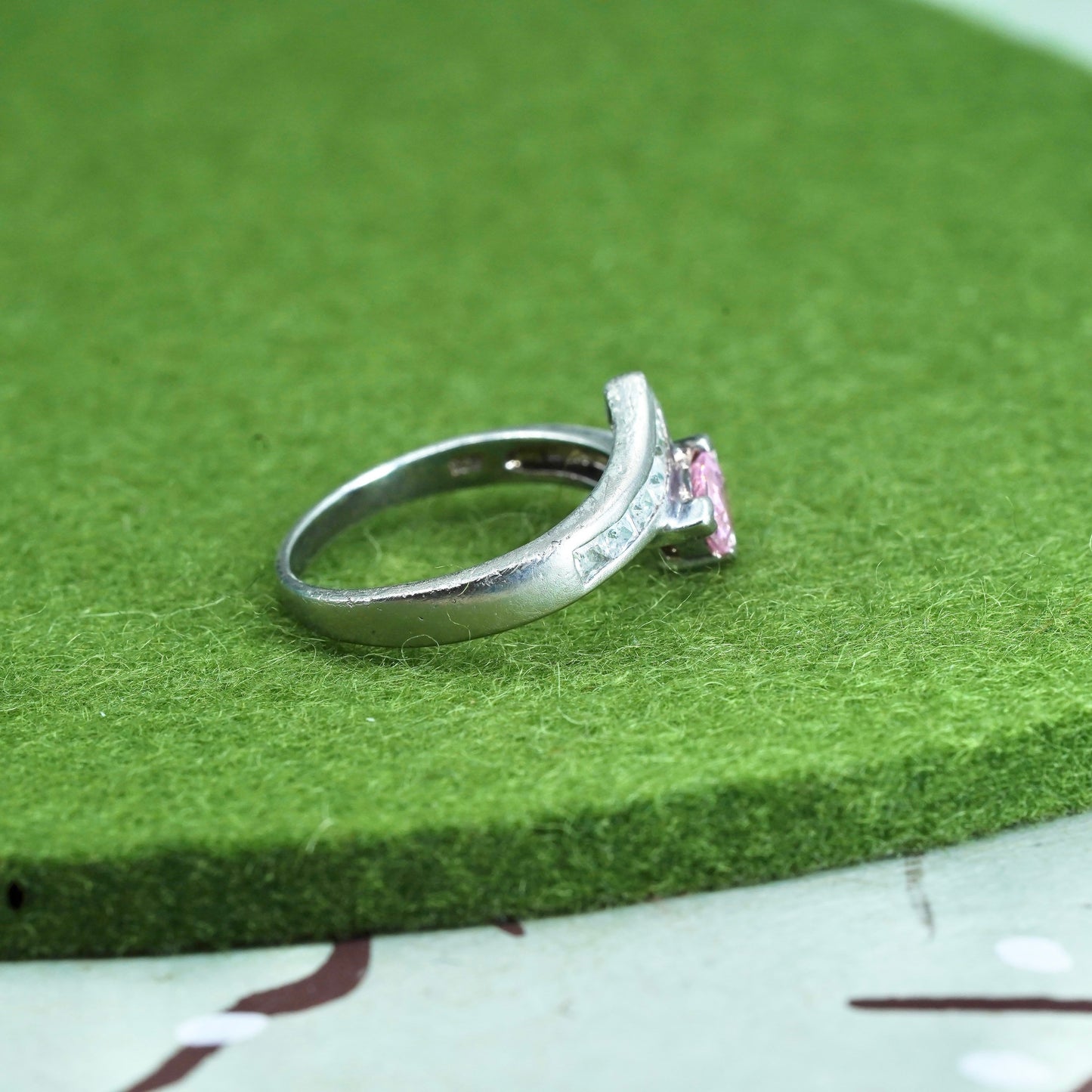 Size 7.25, Vintage Sterling 925 silver fashionable ring with pink clear crystal